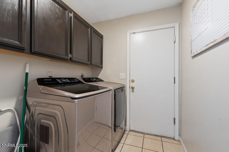 611 Annie Way laundry