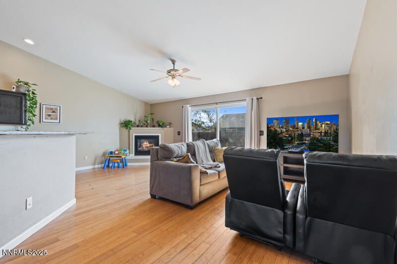 611 Annie Way living-1