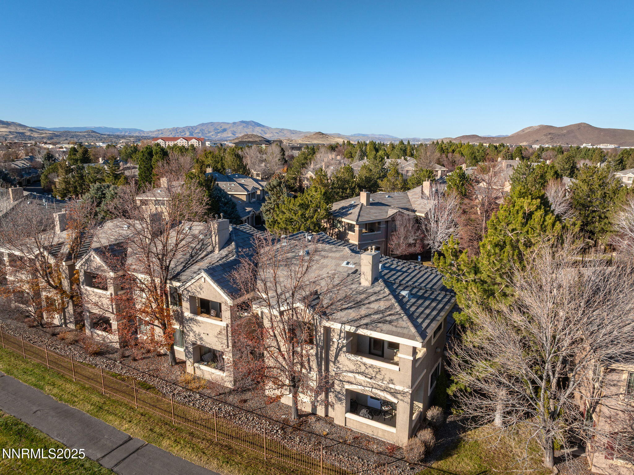 30-web-or-mls-DJI_0339