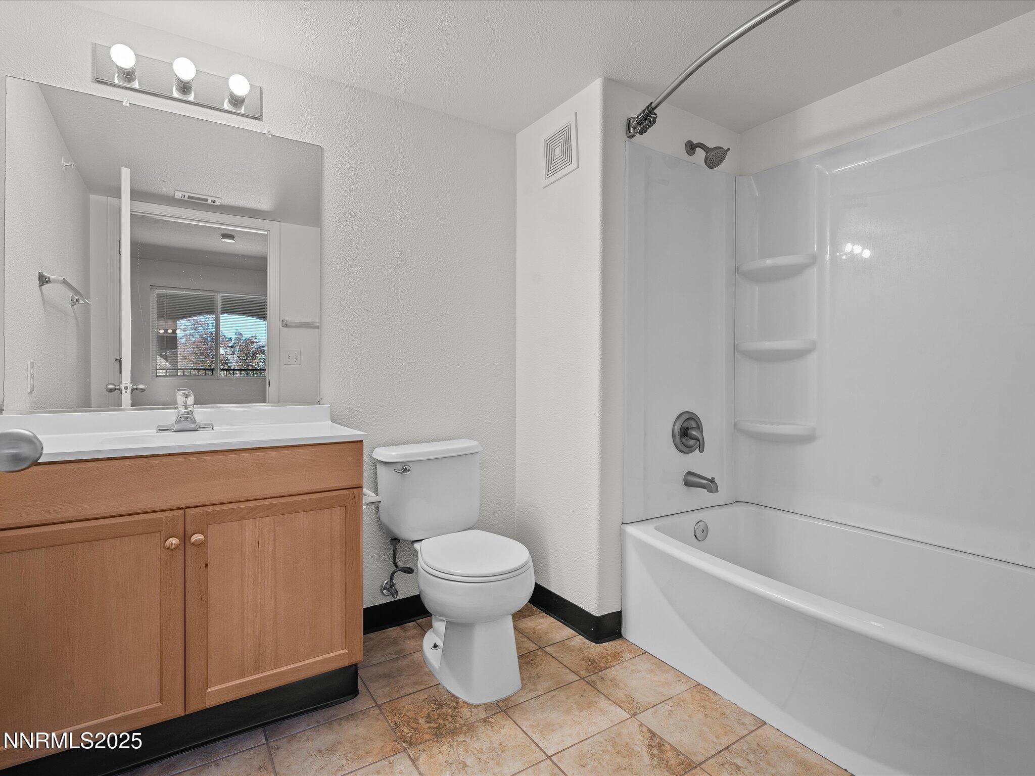 11-6850 Sharlands Ave-Unit L2066-110