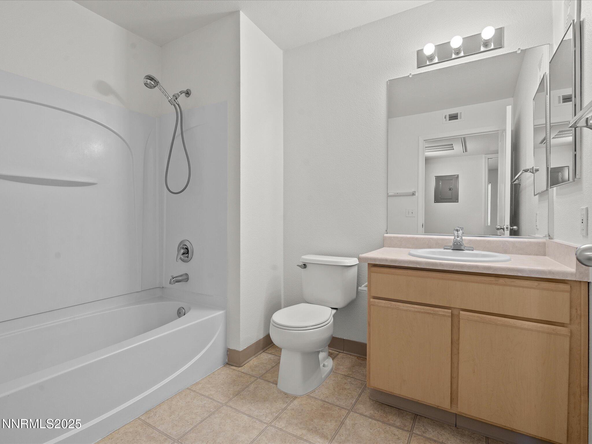 16-6850 Sharlands Ave-Unit L2066-115