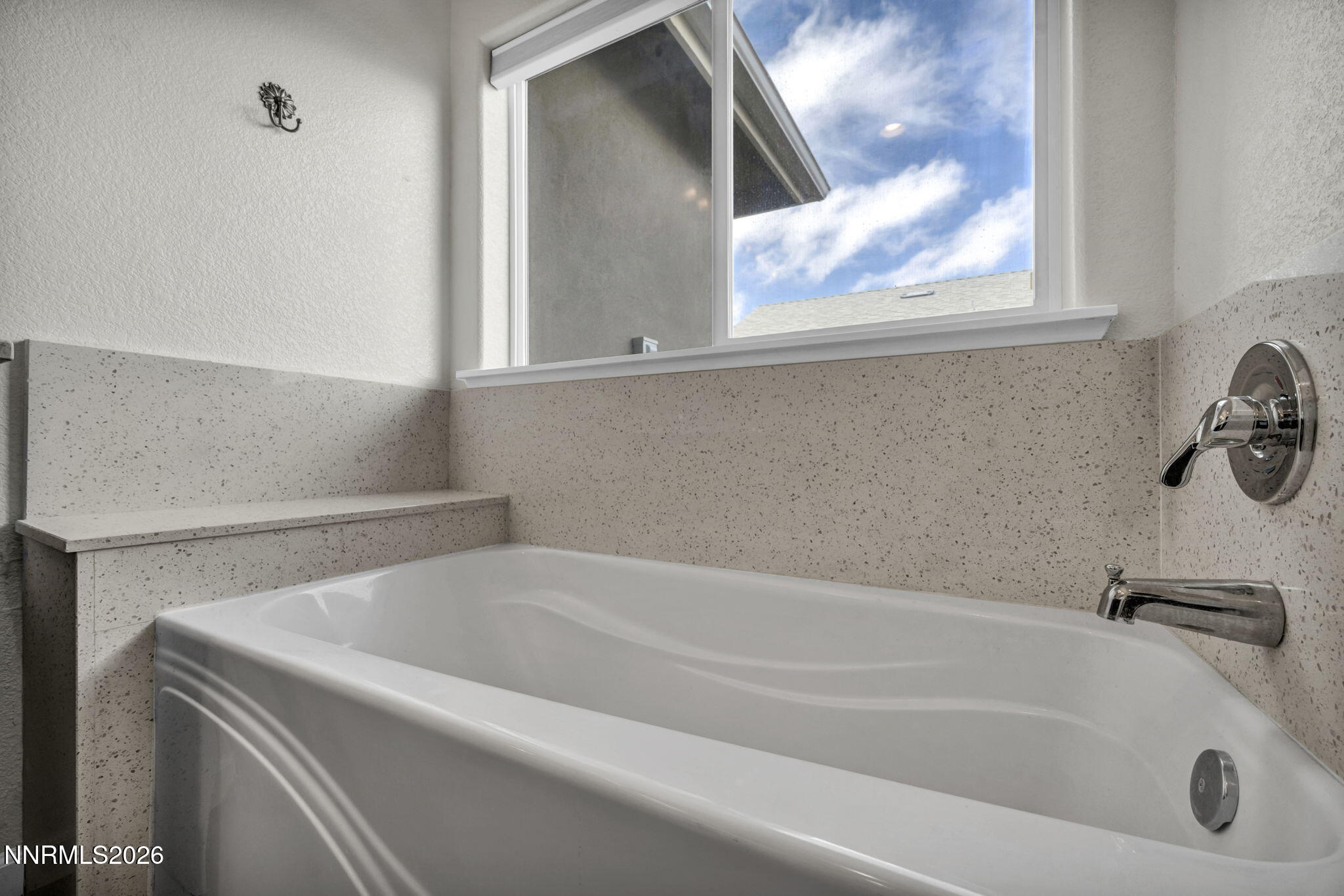 78-web-or-mls-2206-windrow-dr