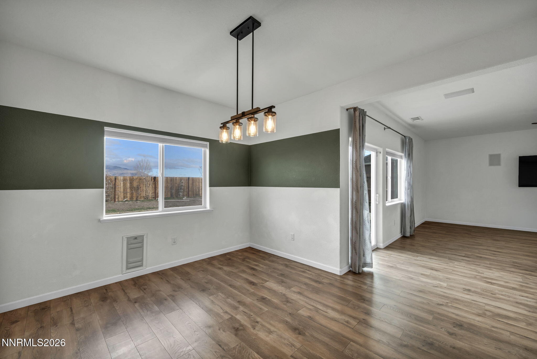 42-web-or-mls-2206-windrow-dr