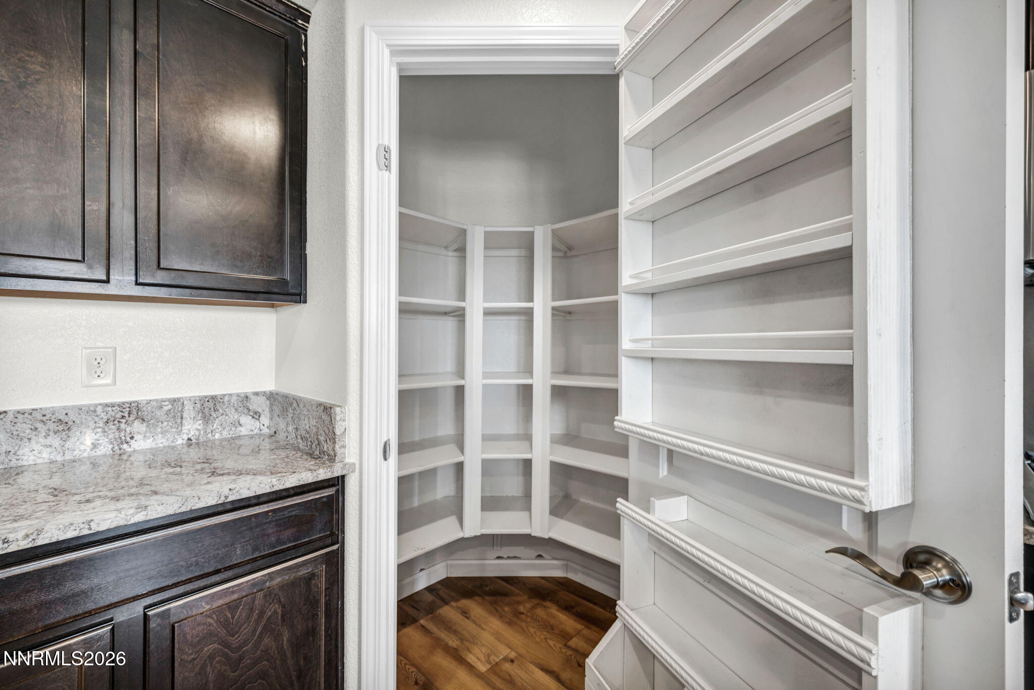 47-web-or-mls-2206-windrow-dr