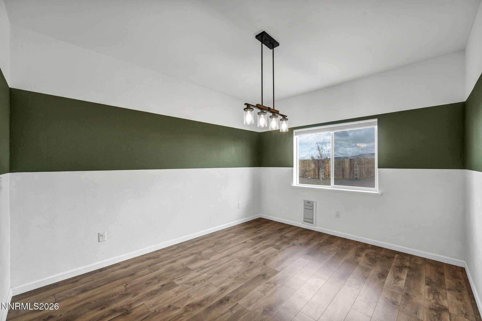 40-web-or-mls-2206-windrow-dr