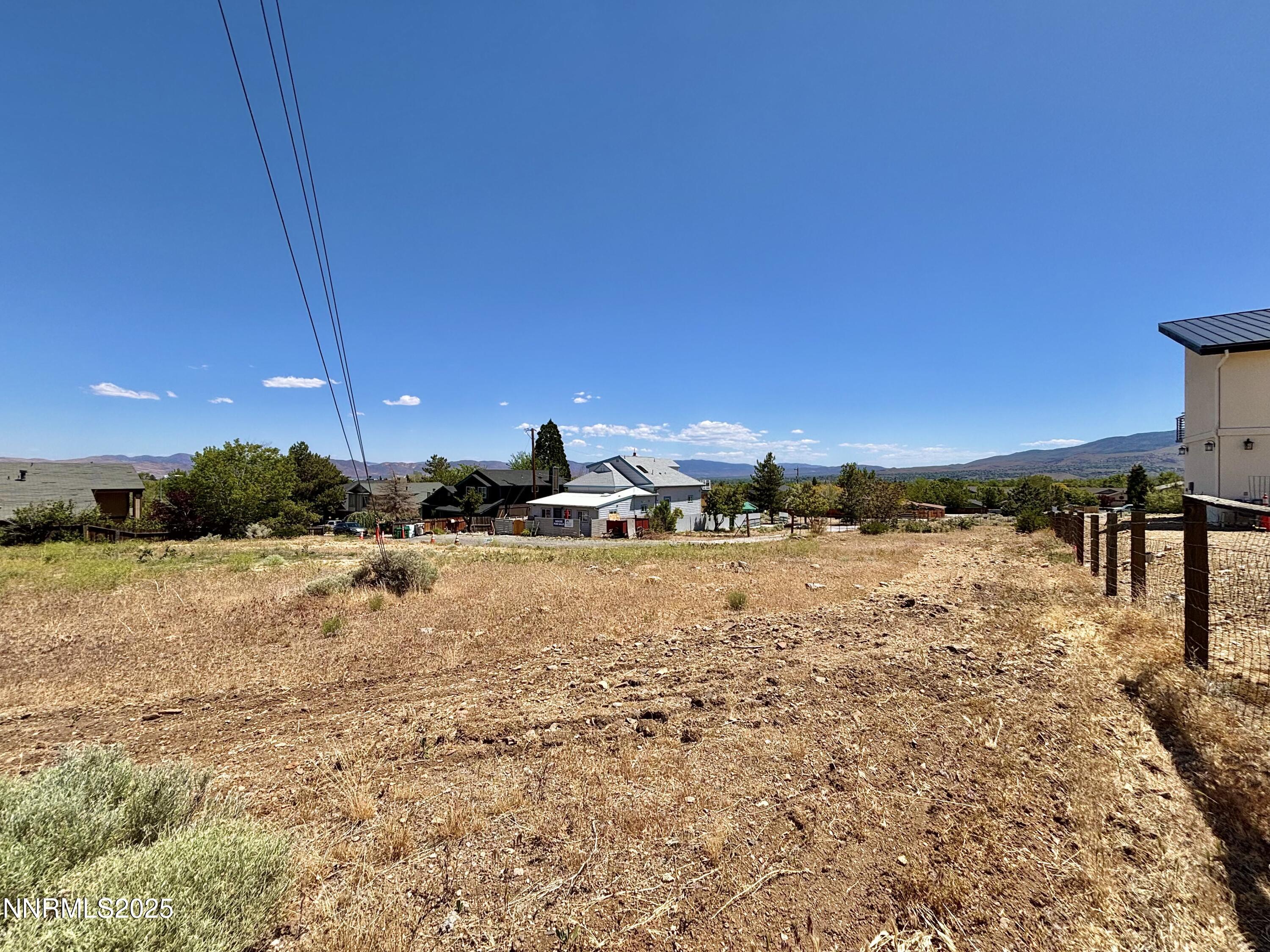 Ground view on site toward SE
