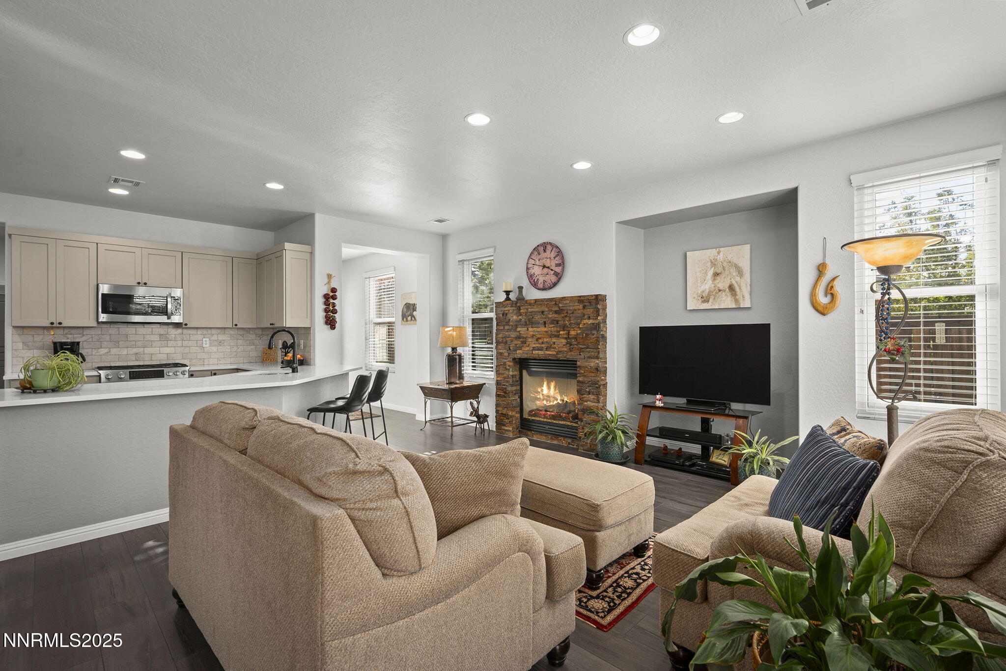 9-web-or-mls-_DSC0630_1