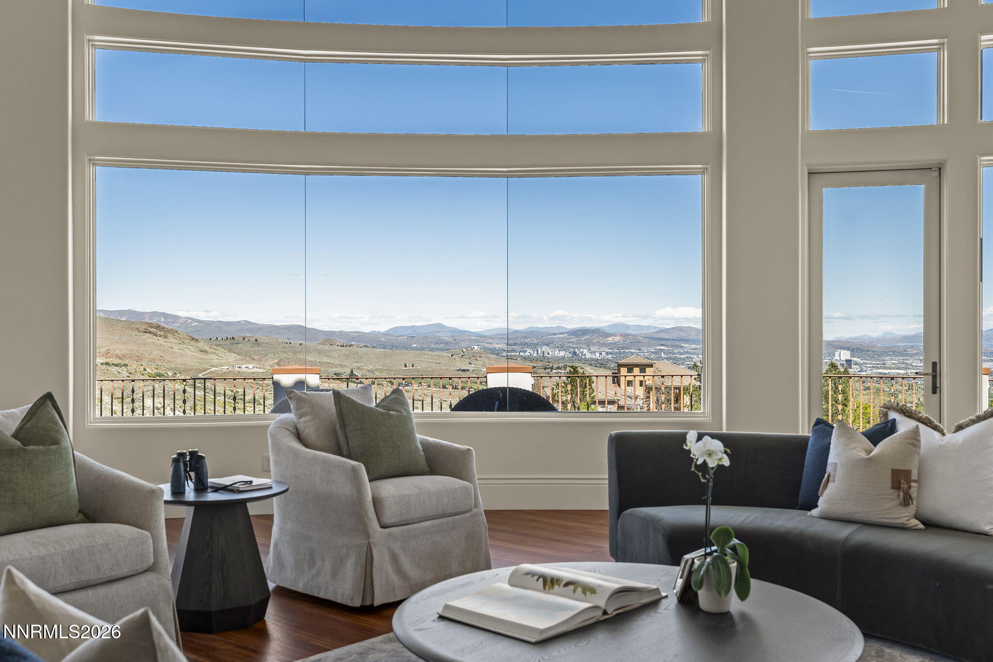 21-web-or-mls-_DSC7954