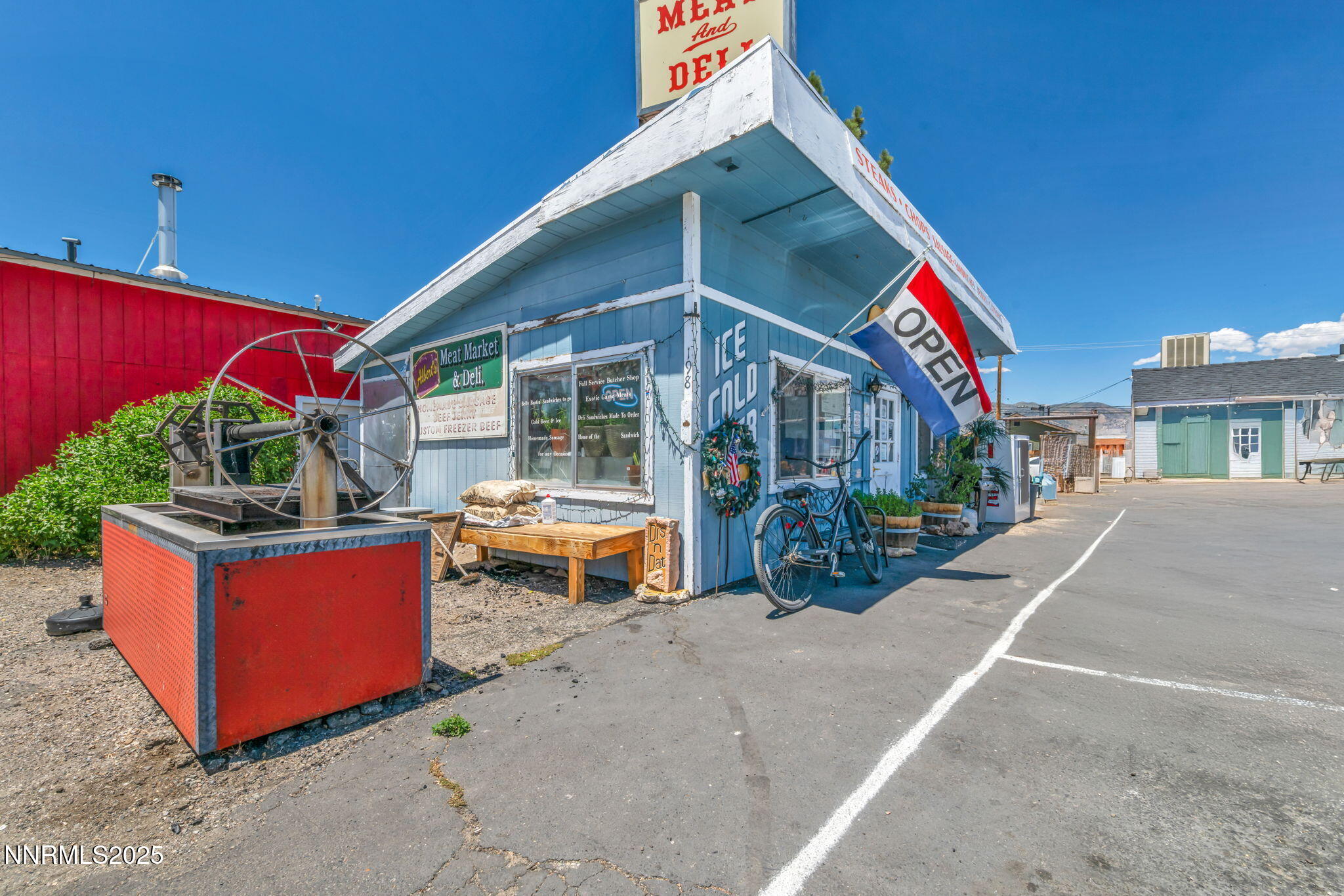 5-web-or-mls-198-main-st[1]