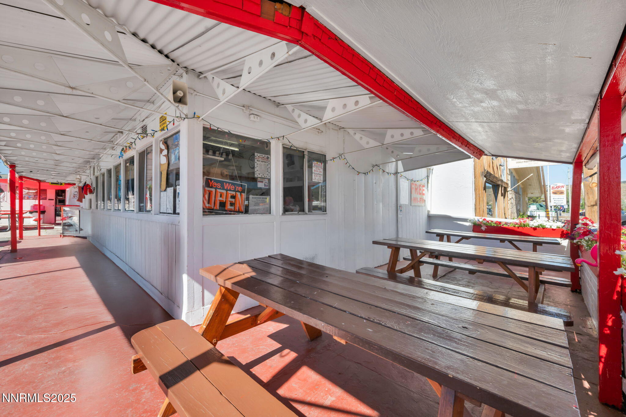 75-web-or-mls-198-main-st[1]