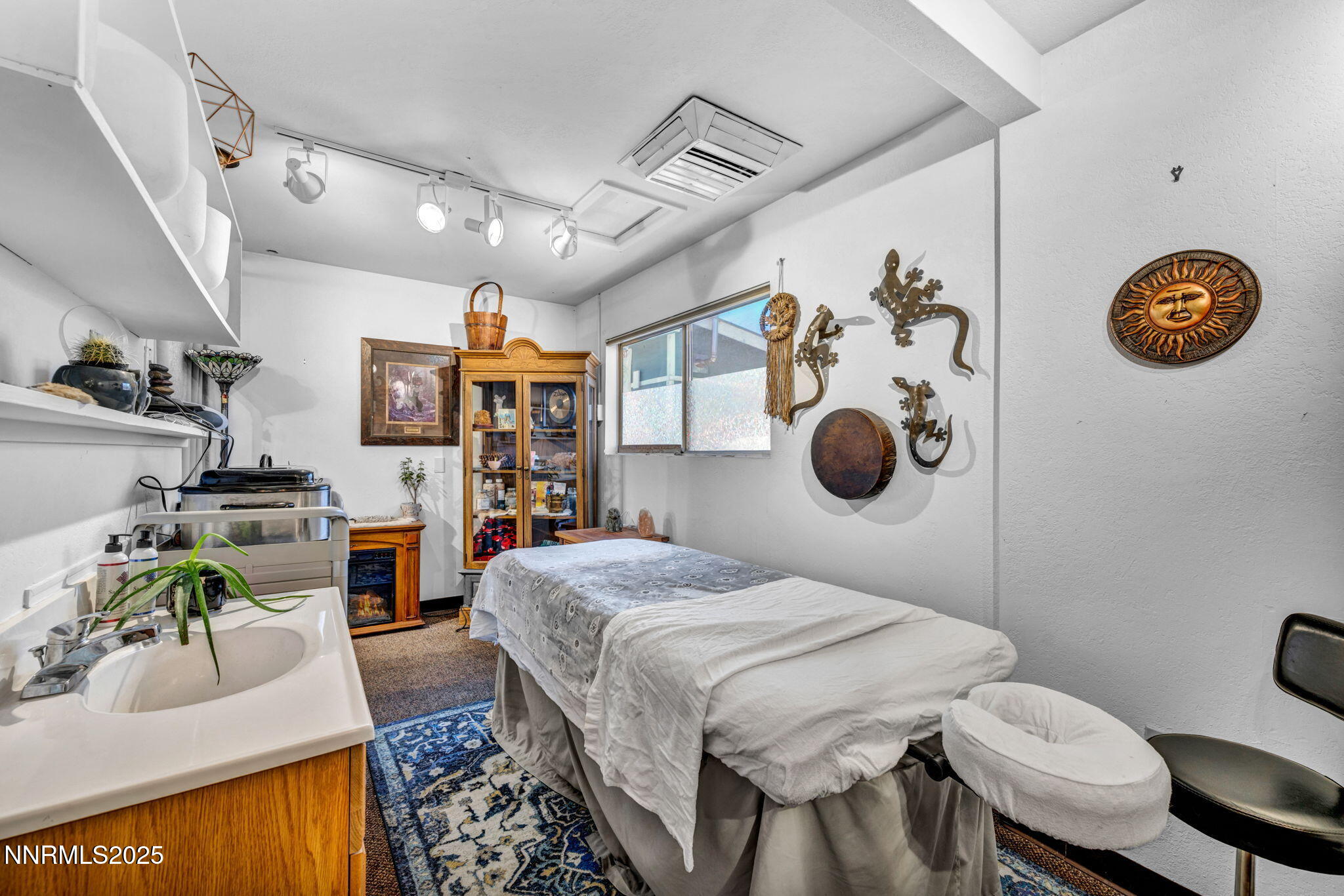 36-web-or-mls-198-main-st[1]