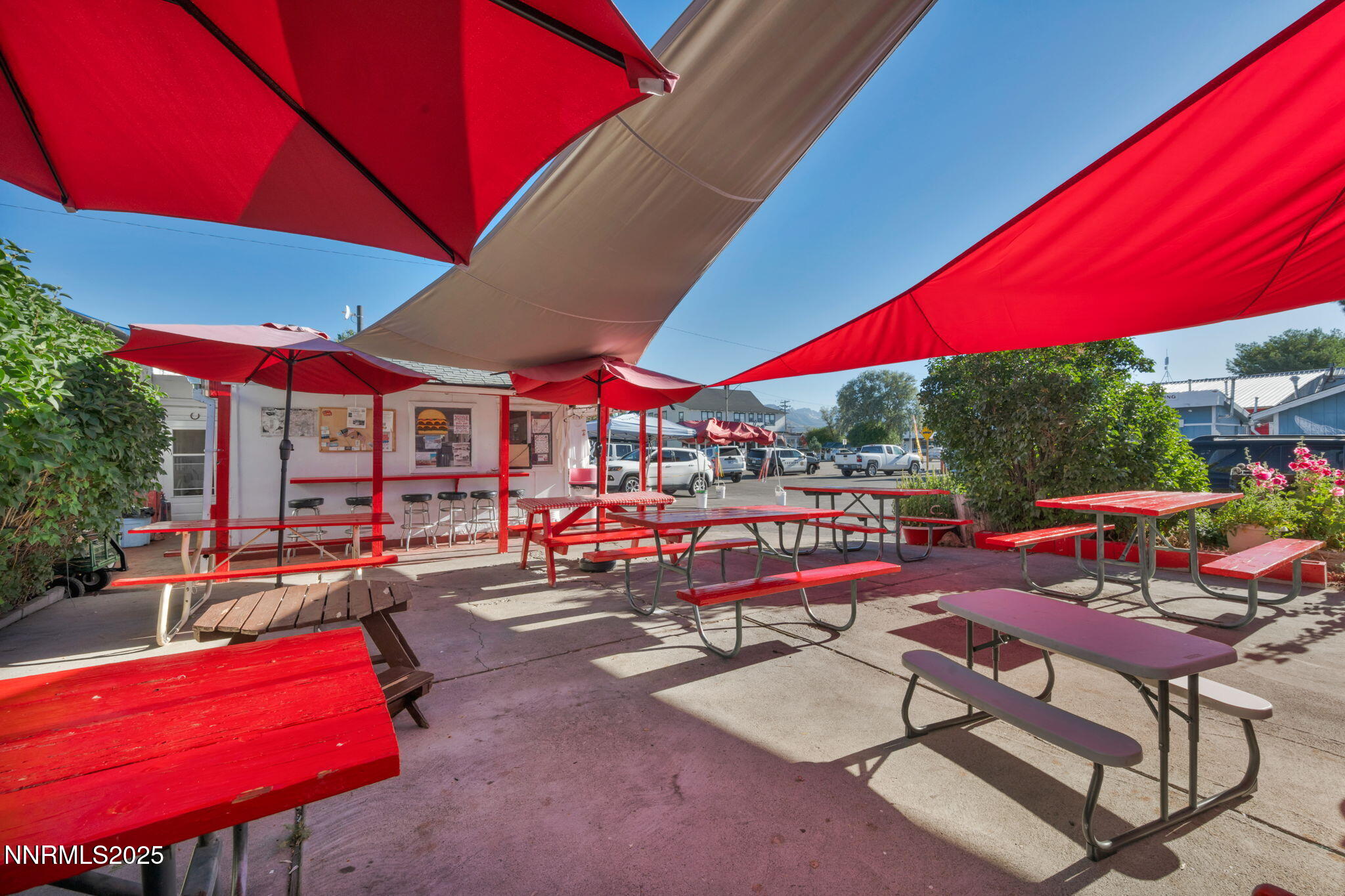 54-web-or-mls-198-main-st[1]