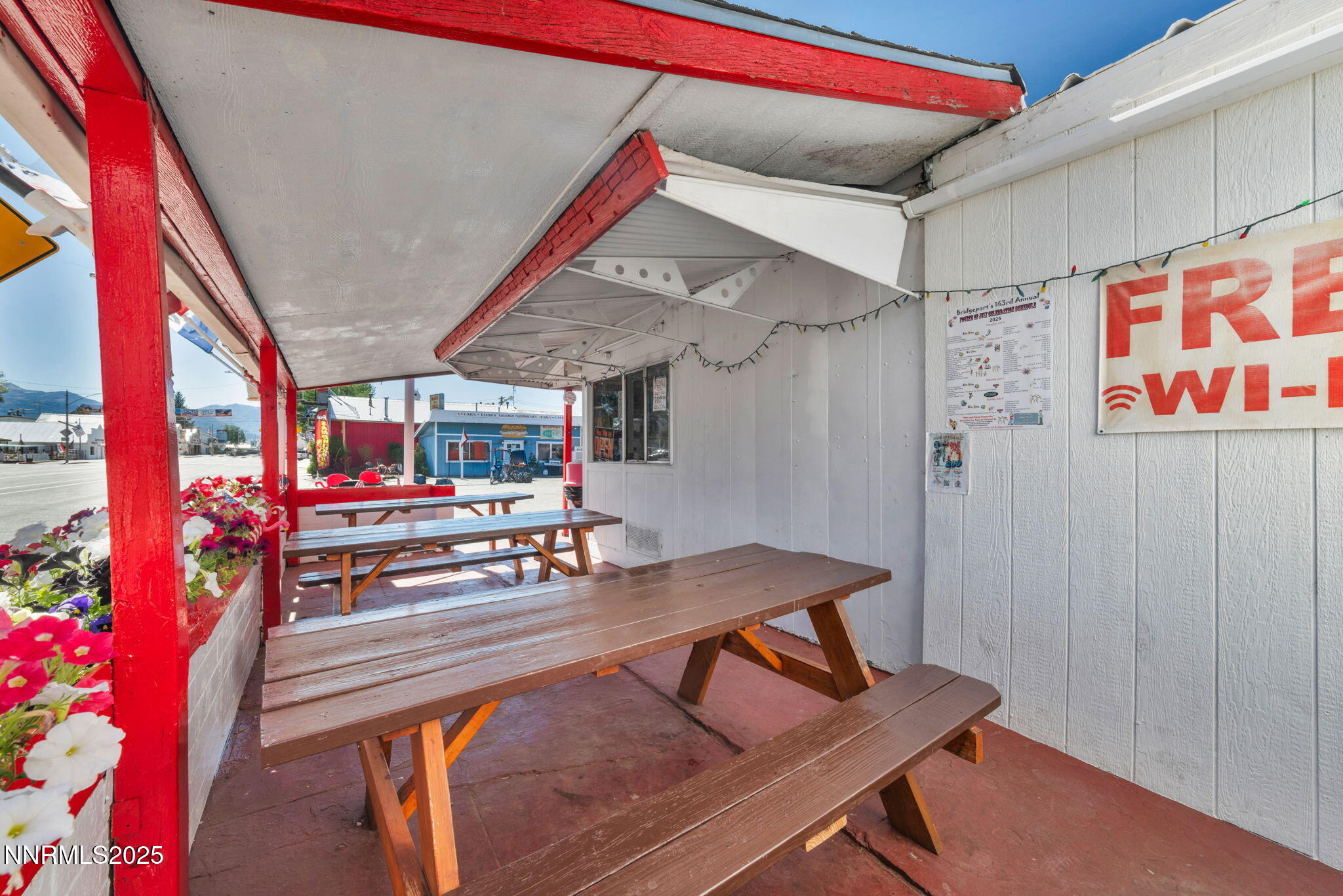 77-web-or-mls-198-main-st[1]