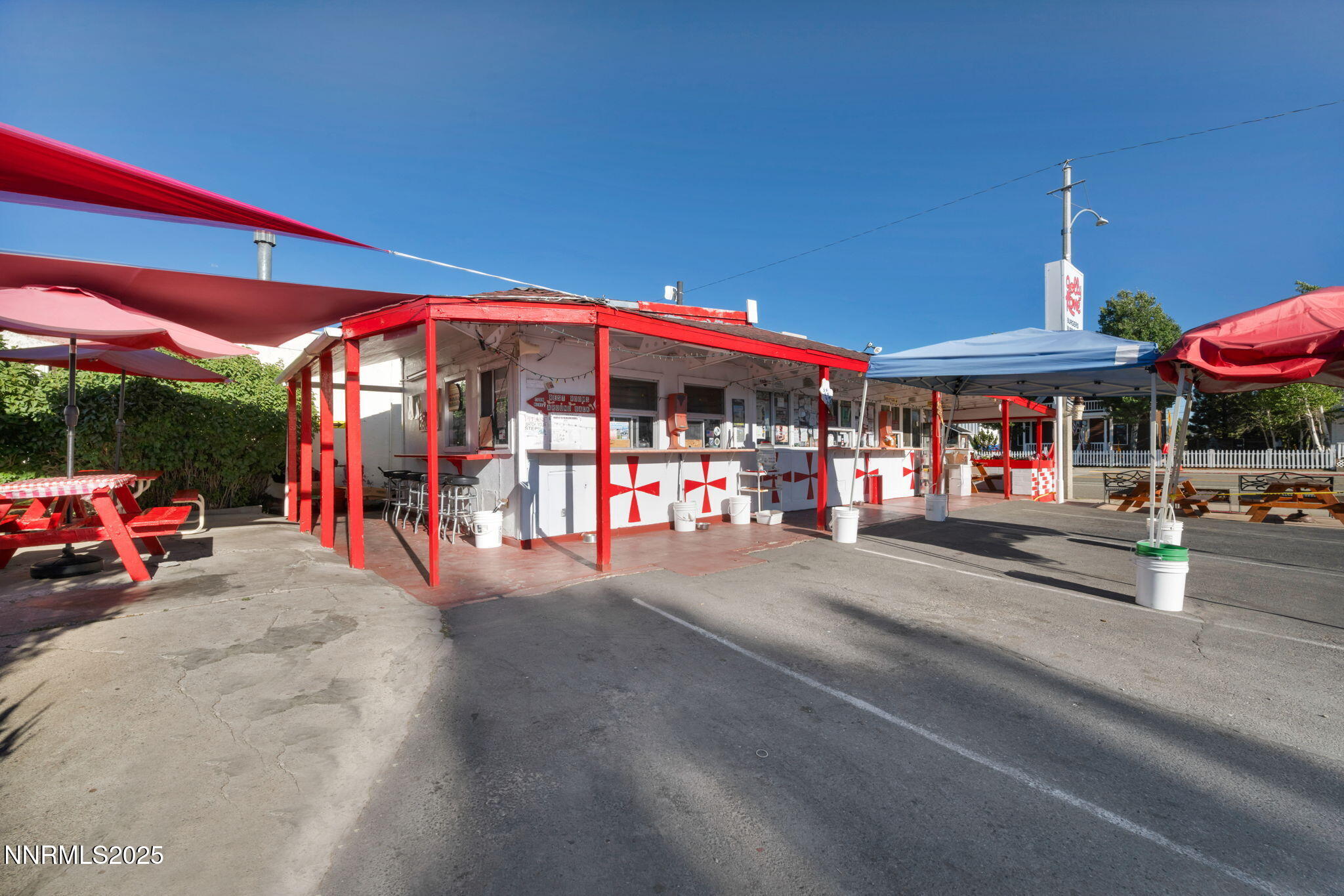 69-web-or-mls-198-main-st[1]