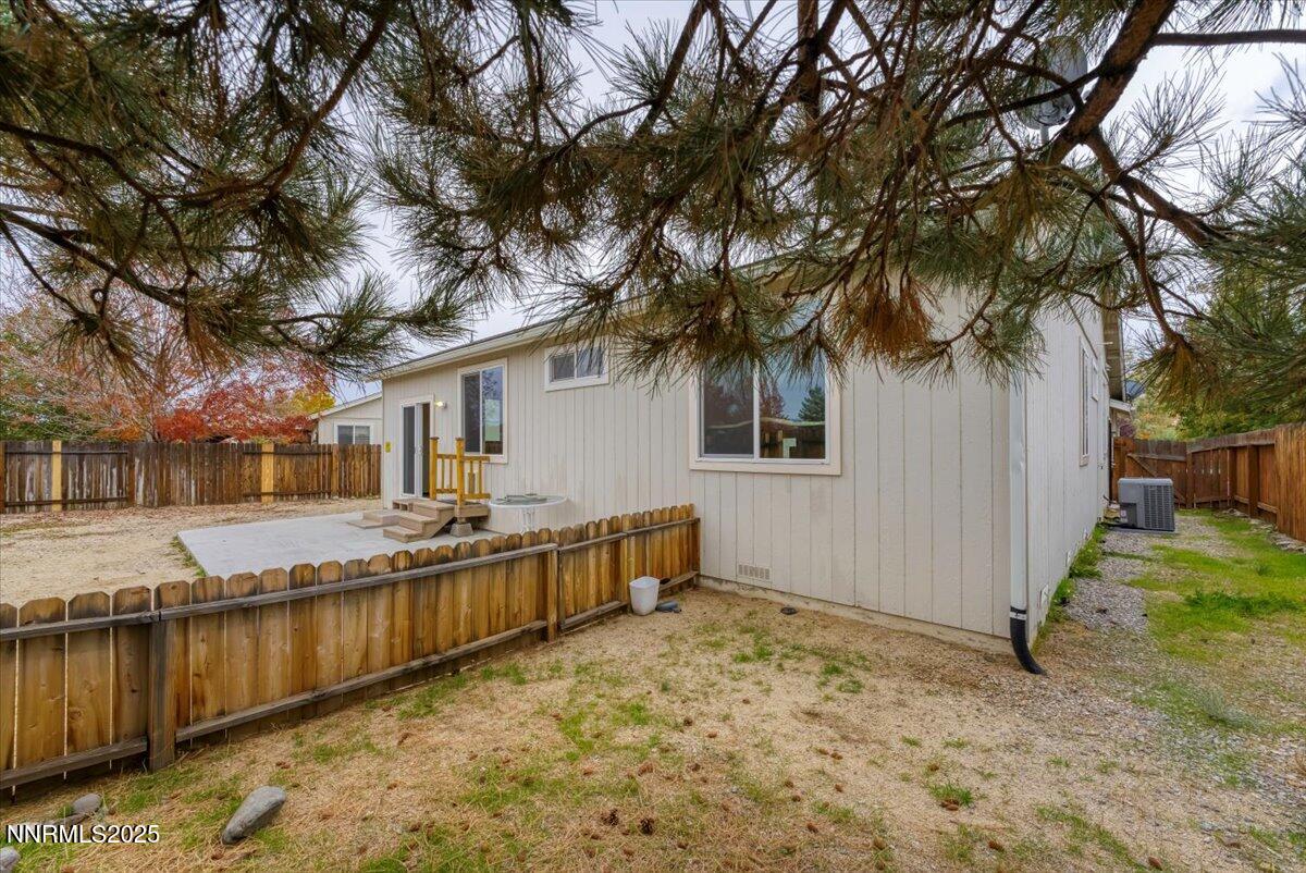 27-9175 Rising Moon Reno NV 89506 2 (27