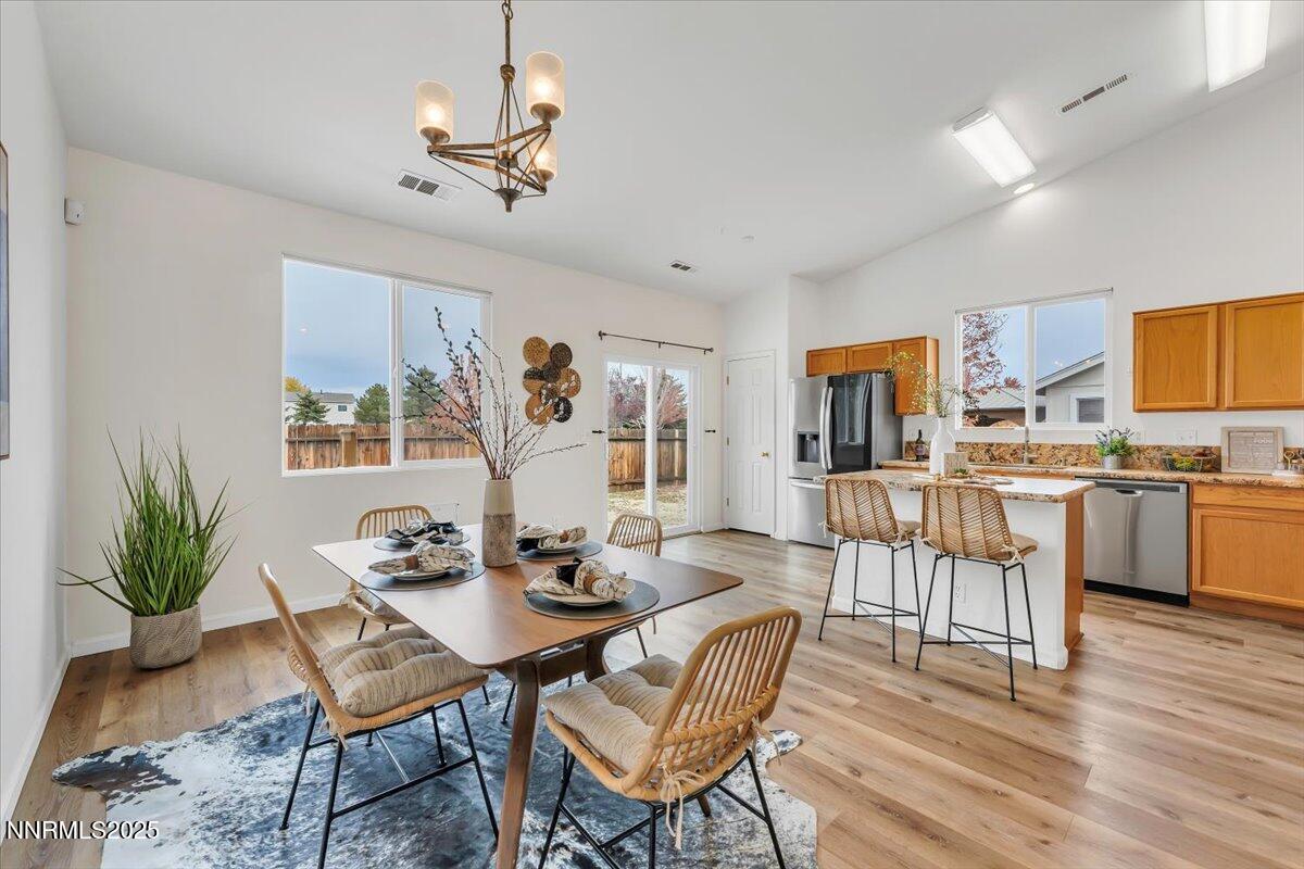 14-9175 Rising Moon Reno NV 89506 2 (14