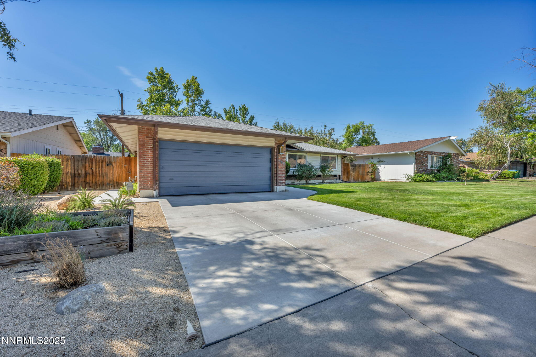 20-web-or-mls-1490-foster-dr