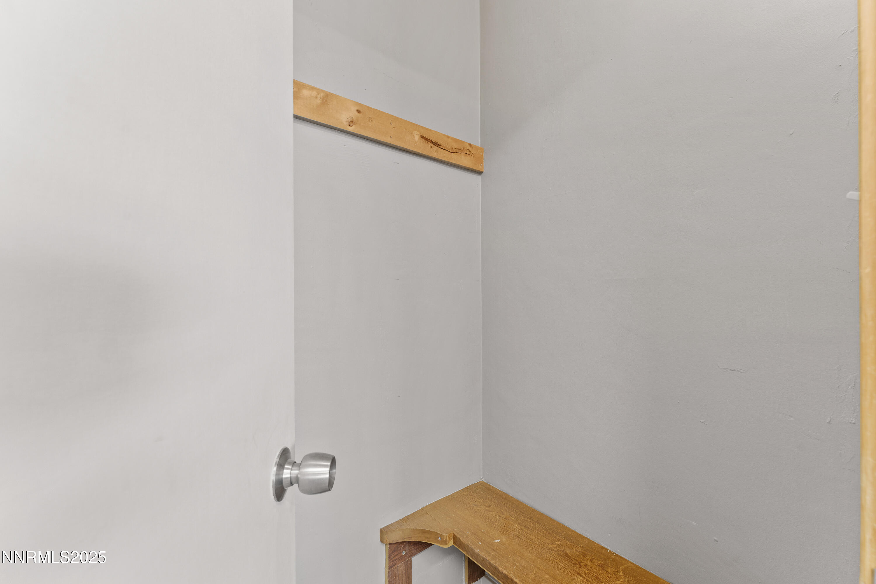 13-277 Vassar Street Reno NV 89502 (13 o