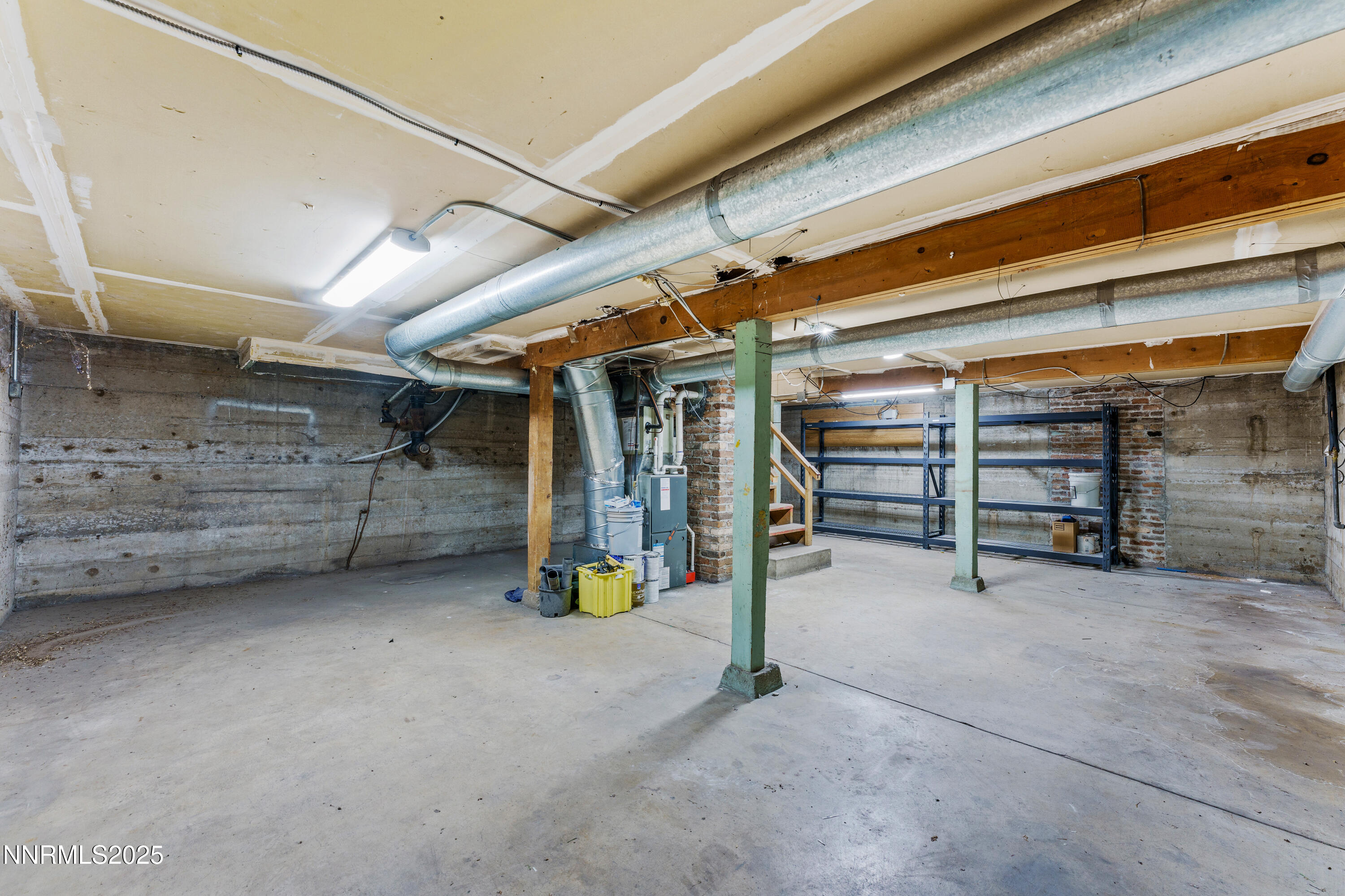 24-277 Vassar Street Reno NV 89502 (24 o