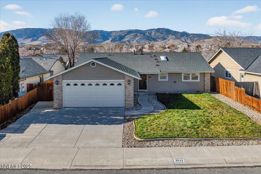 Photo of 2542 Ravenshorn Drive, Carson City, NV 89706 (MLS # 250058998)