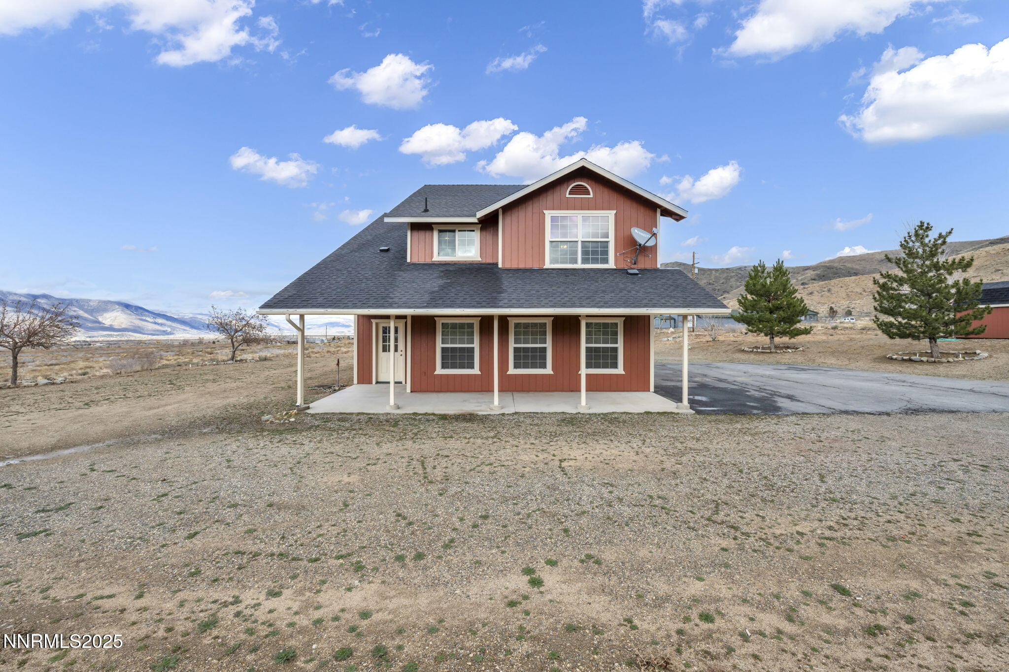 1-web-or-mls-879-east-side-ln
