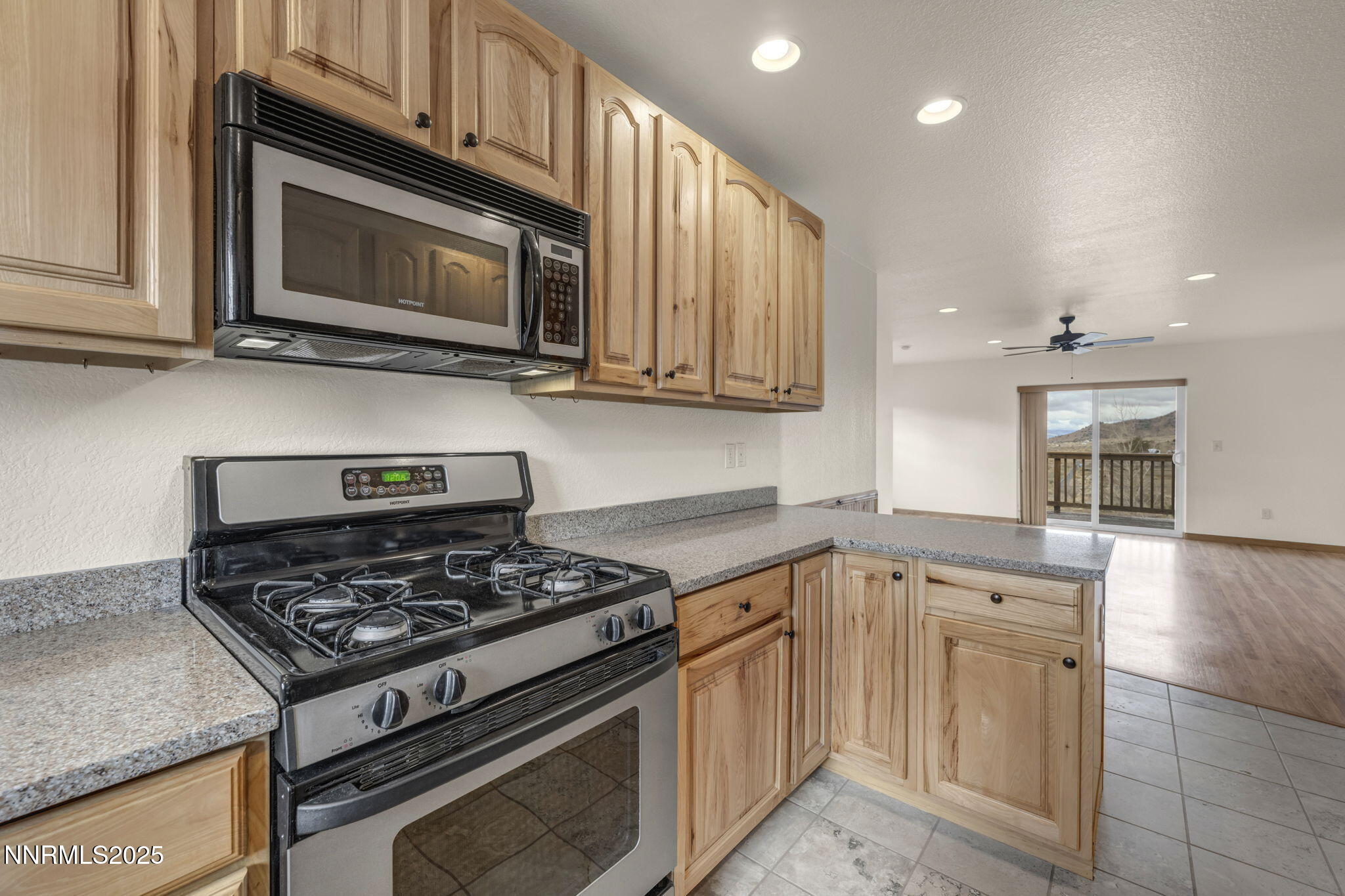 48-web-or-mls-879-east-side-ln