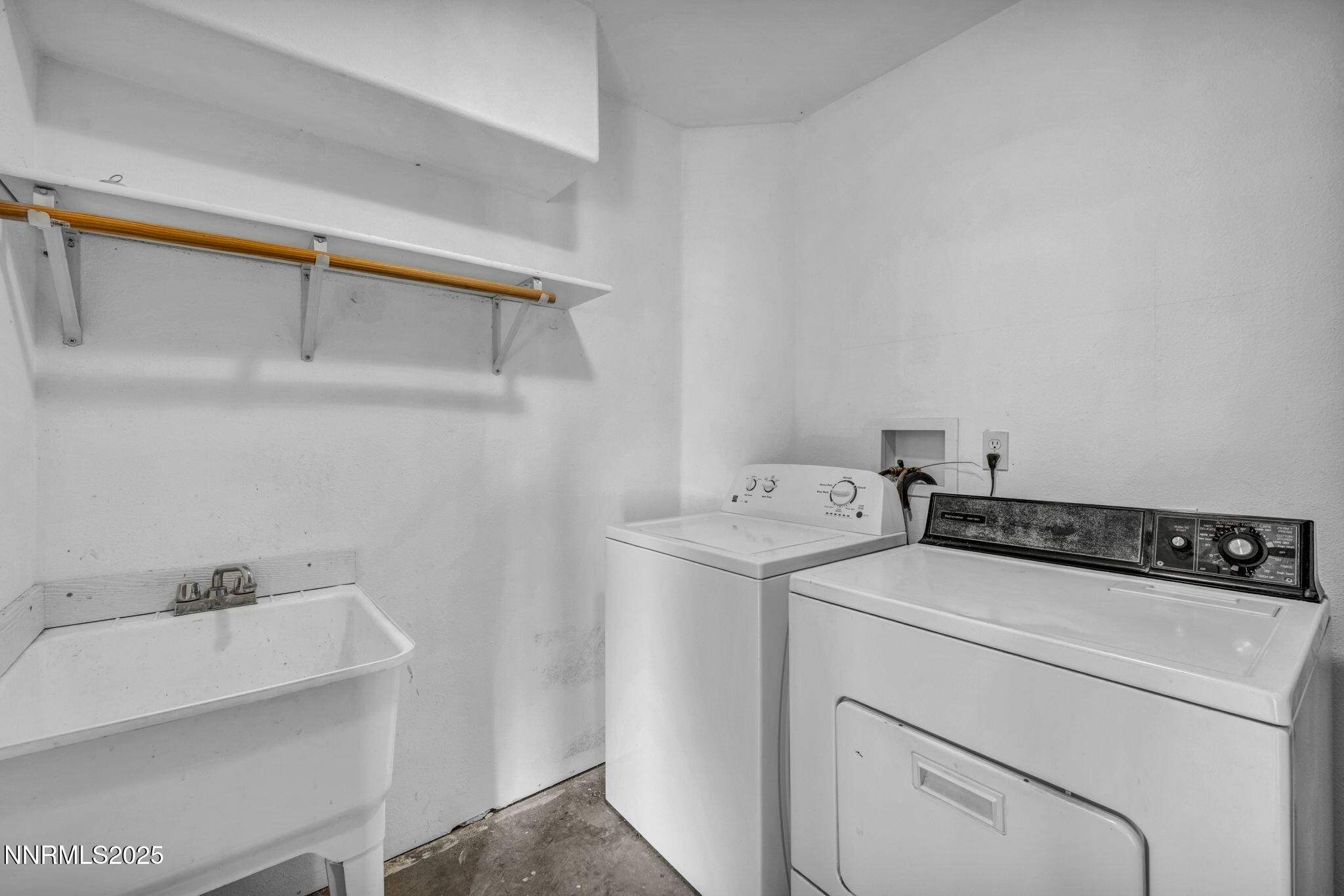 60-web-or-mls-879-east-side-ln