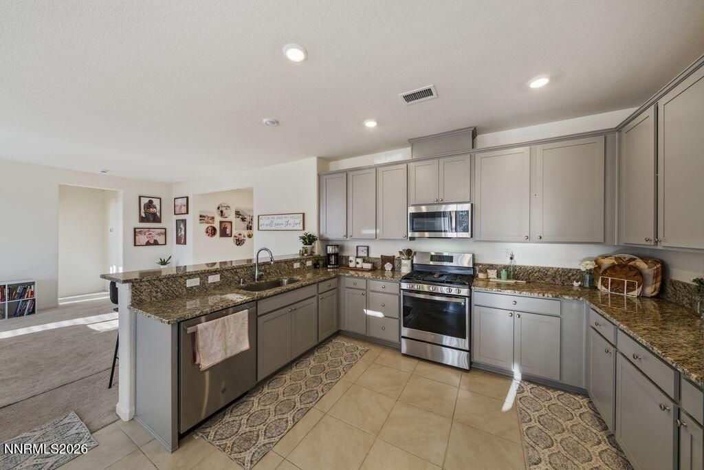 Photo of 737 Roberts Crk Drive, Dayton, NV 89403 (MLS # 260000339)