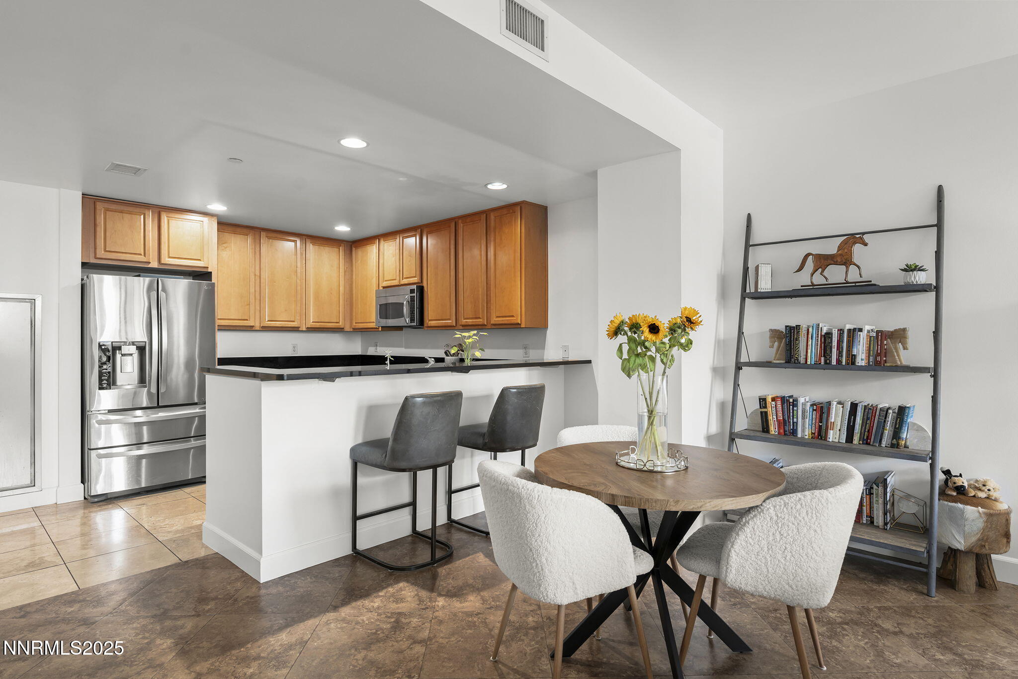 11-web-or-mls-_DSC3400