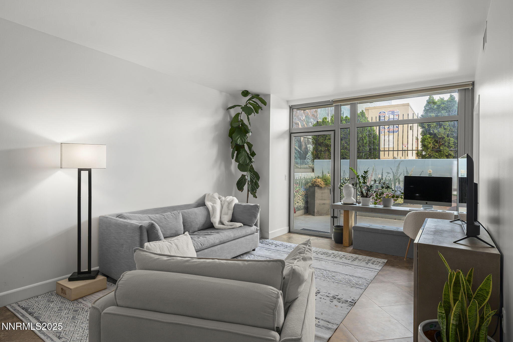 6-web-or-mls-_DSC3377