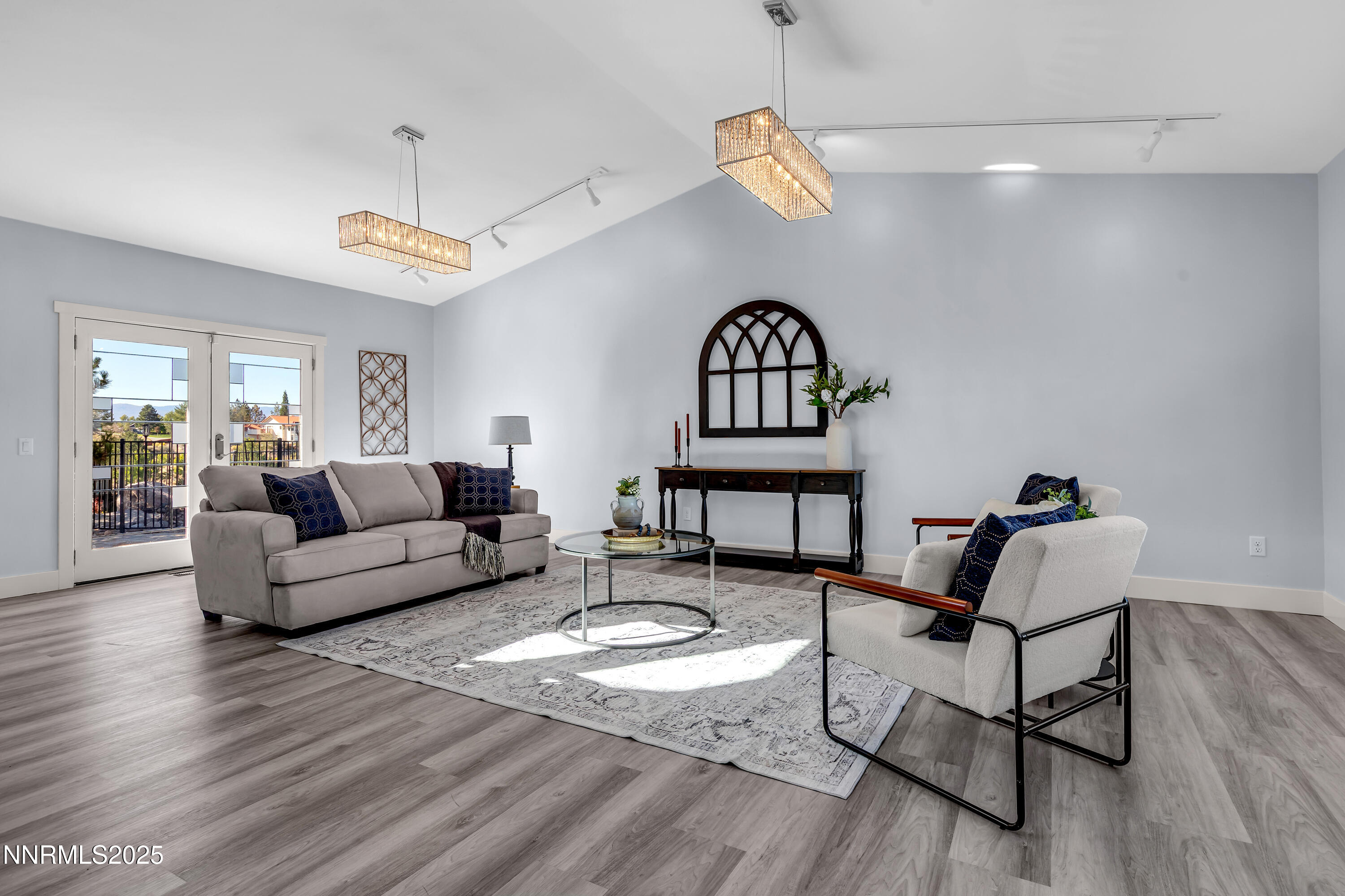 Formal sitting area 3