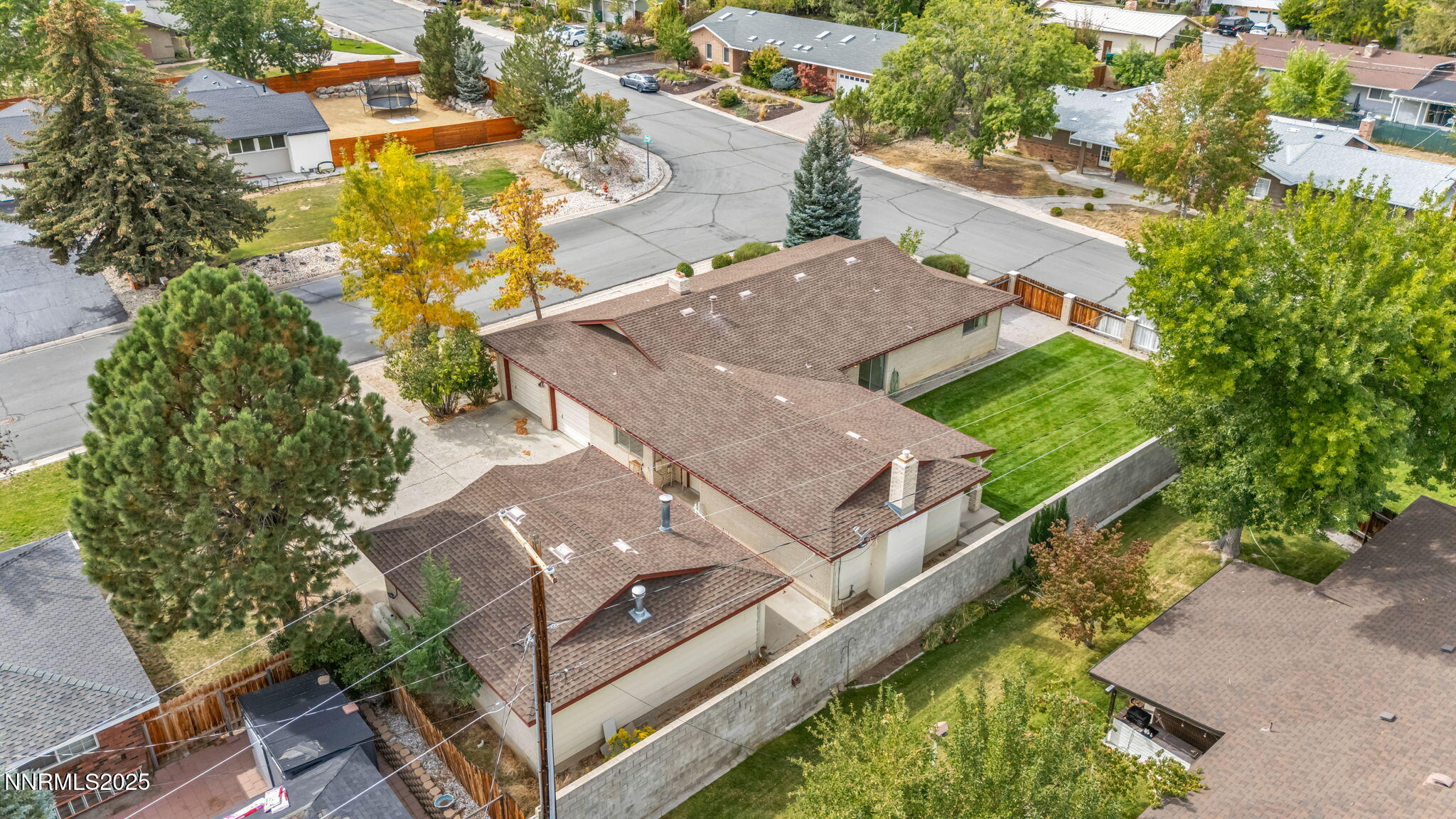 Carson City, Nevada 89703, United States, 3 Bedrooms Bedrooms, ,2 BathroomsBathrooms,Residential,Active,221070