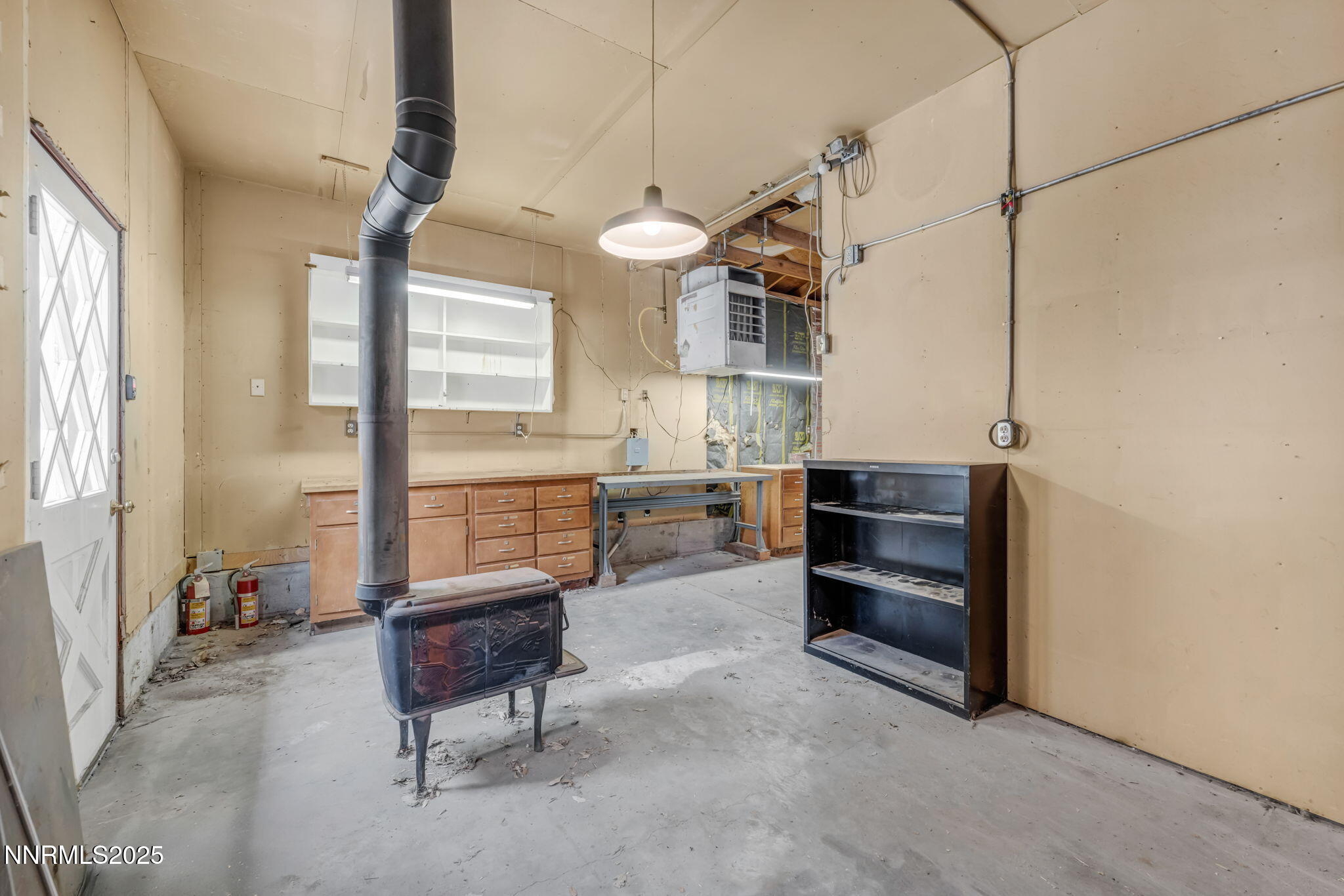 Carson City, Nevada 89703, United States, 3 Bedrooms Bedrooms, ,2 BathroomsBathrooms,Residential,Active,221070