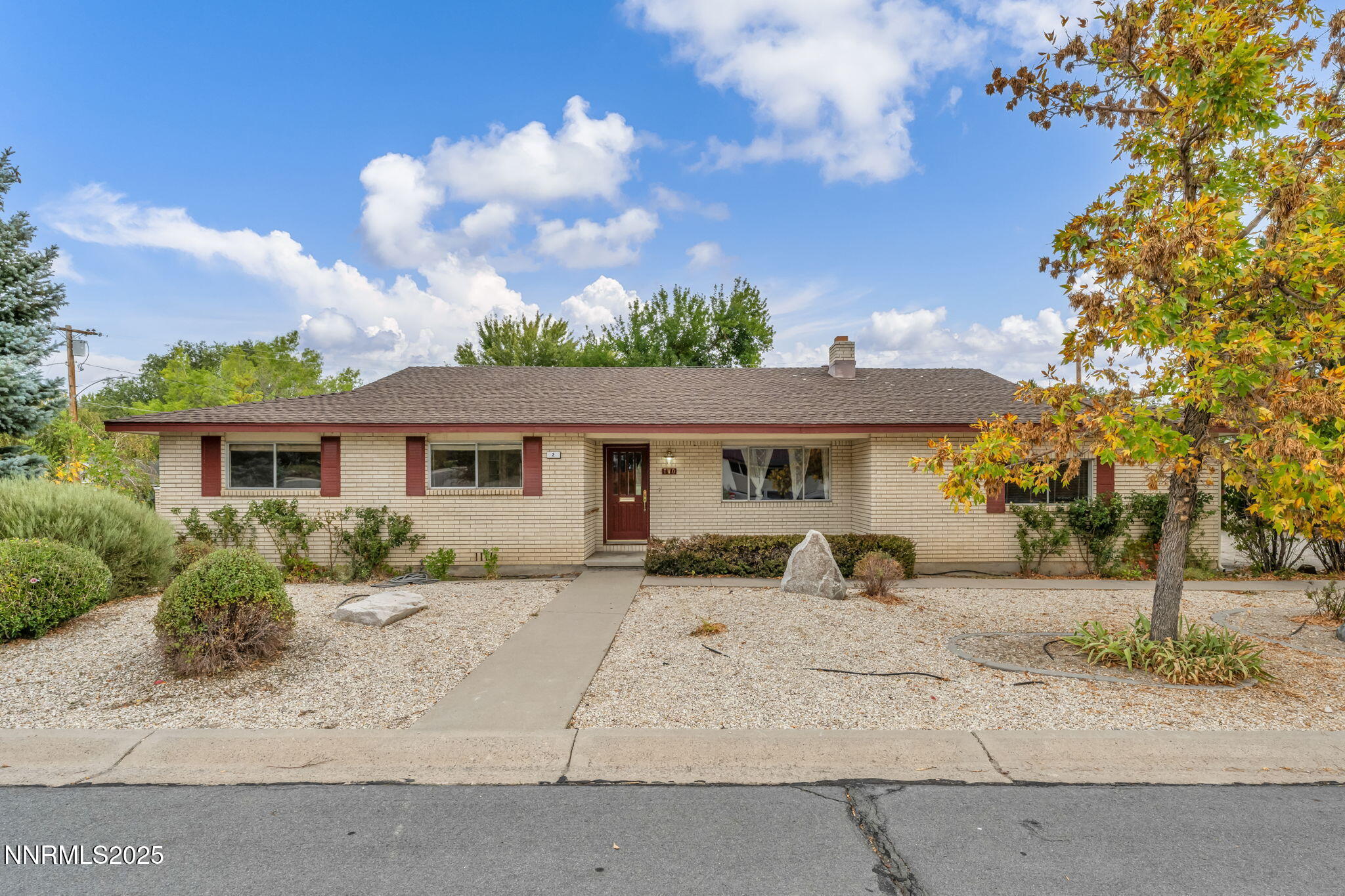 Carson City, Nevada 89703, United States, 3 Bedrooms Bedrooms, ,2 BathroomsBathrooms,Residential,Active,221070