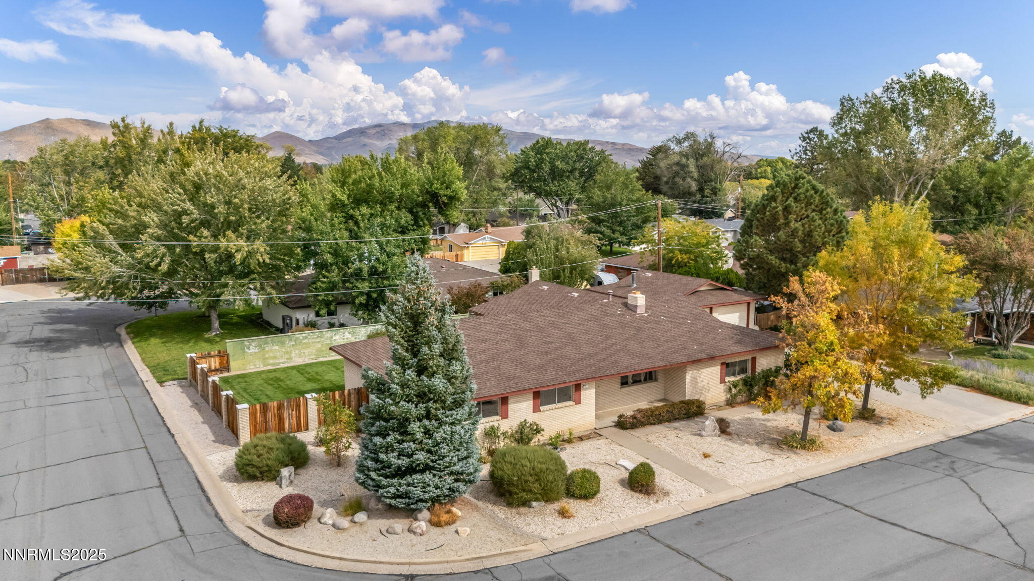 Carson City, Nevada 89703, United States, 3 Bedrooms Bedrooms, ,2 BathroomsBathrooms,Residential,Active,221070