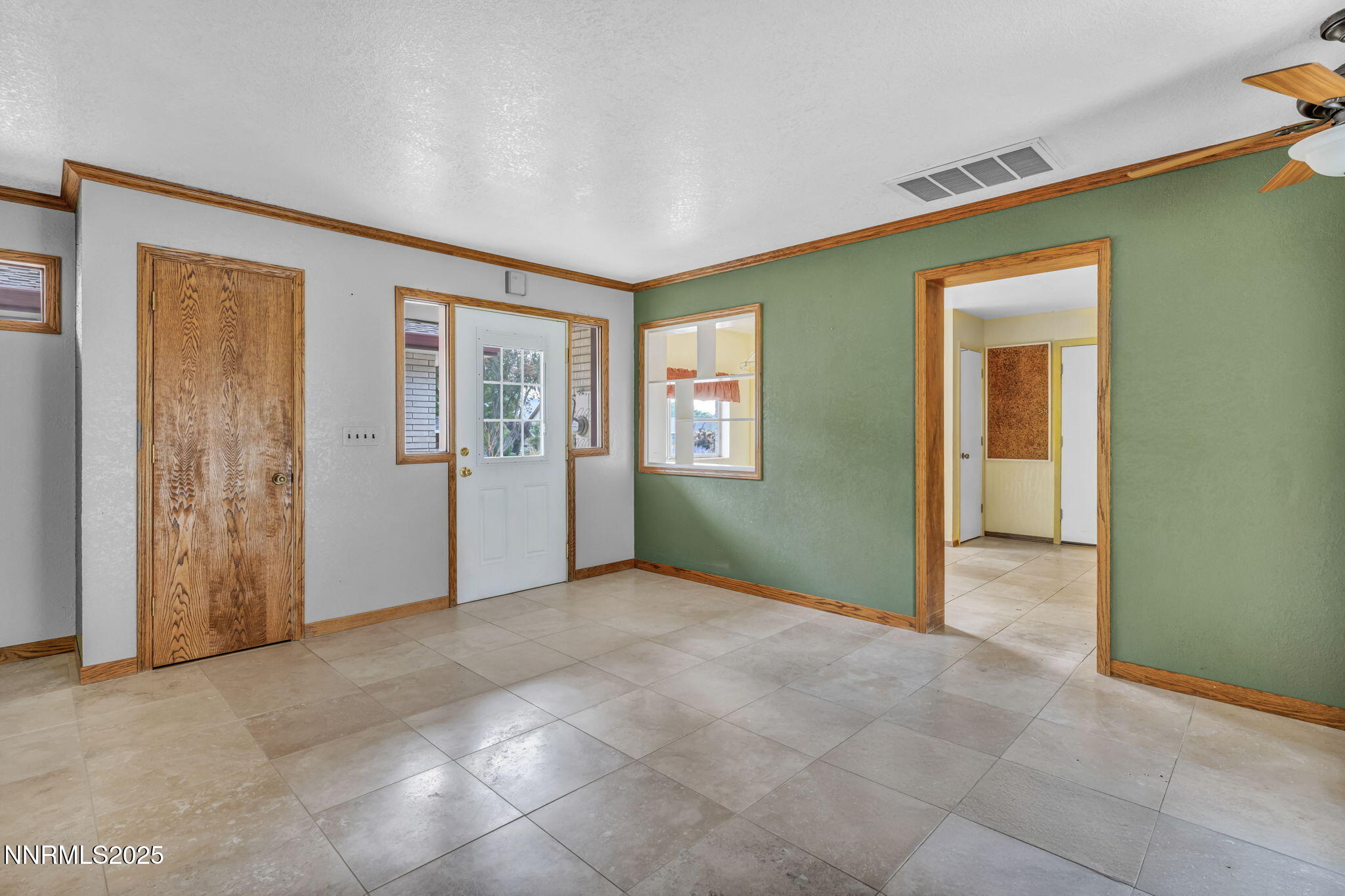 Carson City, Nevada 89703, United States, 3 Bedrooms Bedrooms, ,2 BathroomsBathrooms,Residential,Active,221070