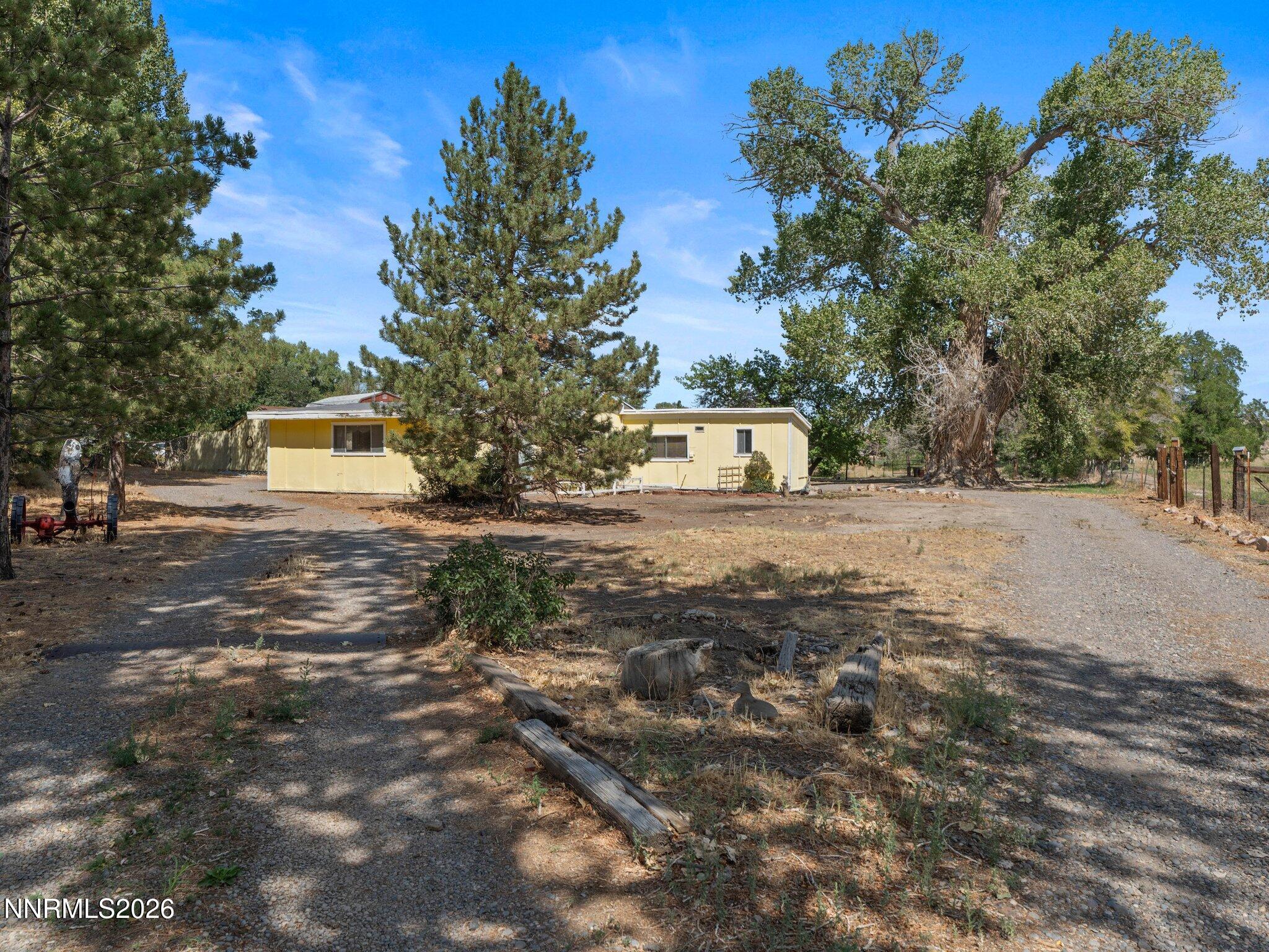 1450 Truckee Lane