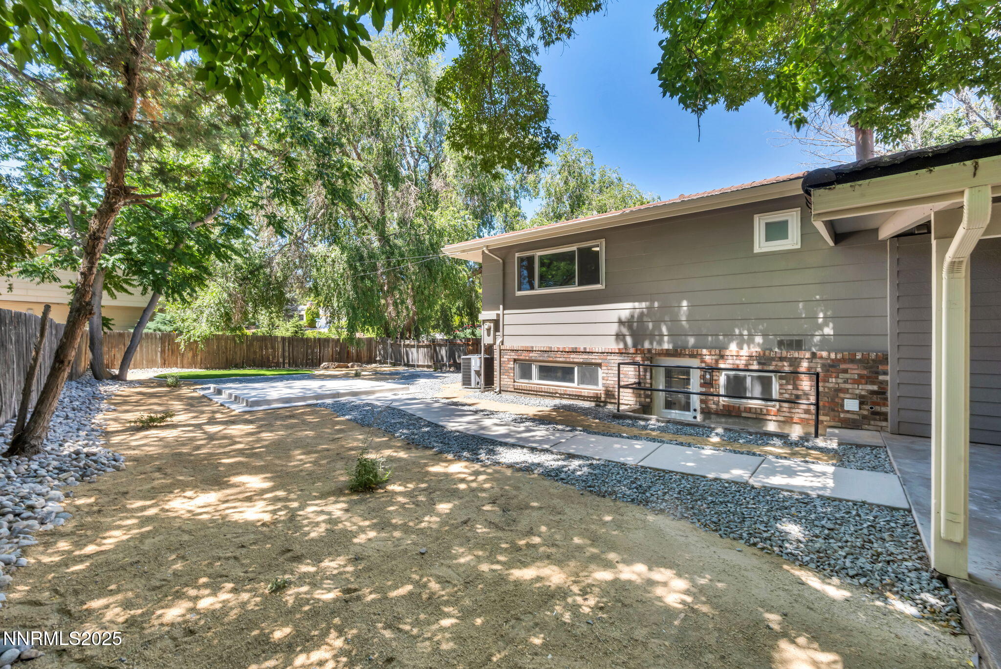 17-web-or-mls-12015-stoney-brook-dr