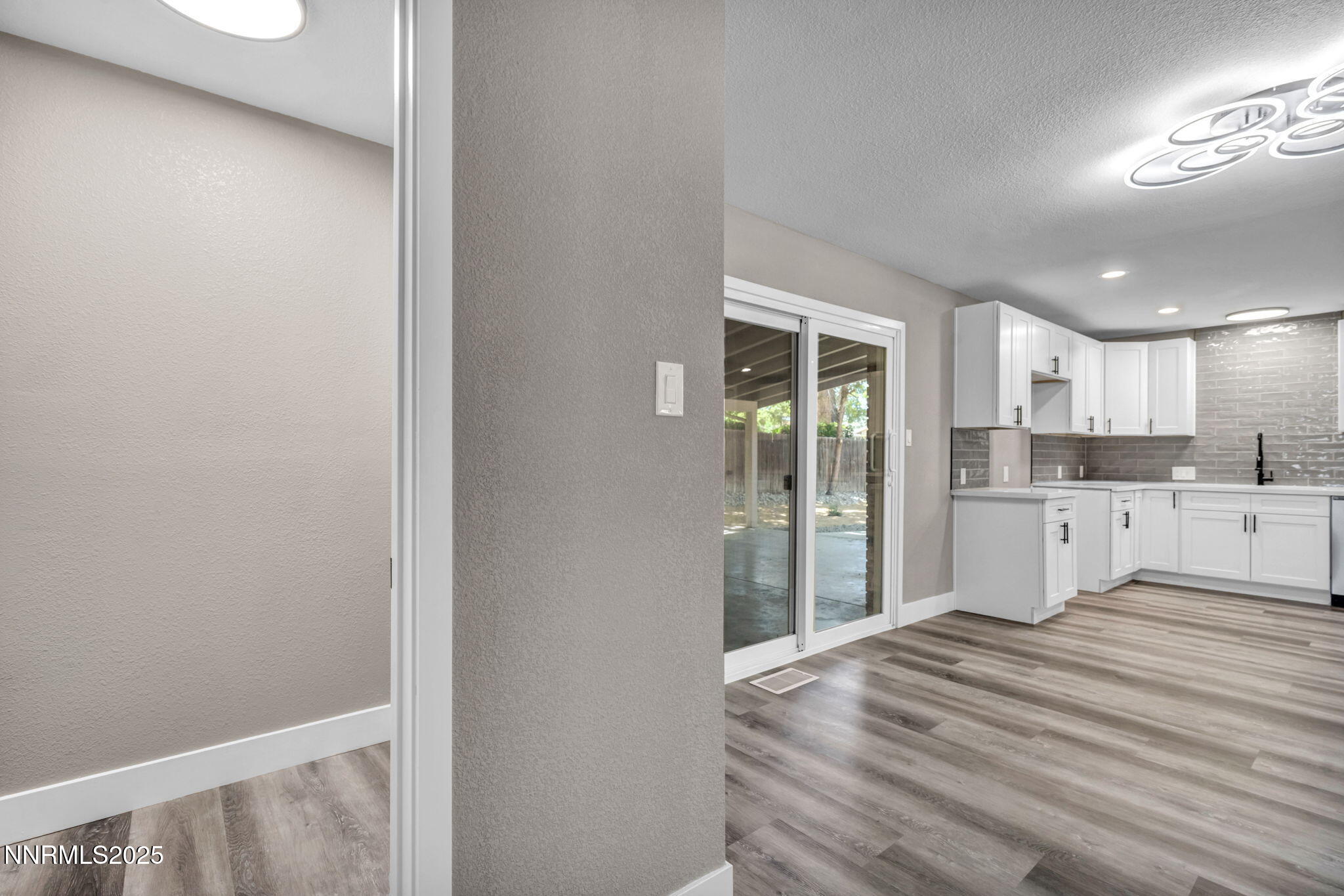 39-web-or-mls-12015-stoney-brook-dr