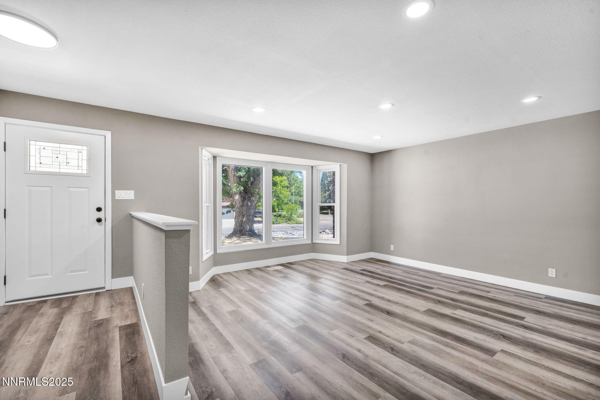 35-web-or-mls-12015-stoney-brook-dr