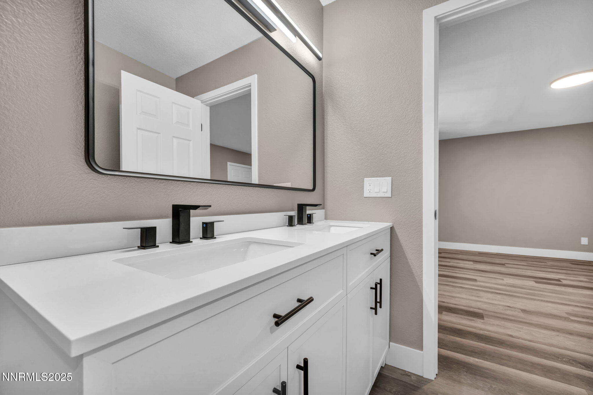 61-web-or-mls-12015-stoney-brook-dr