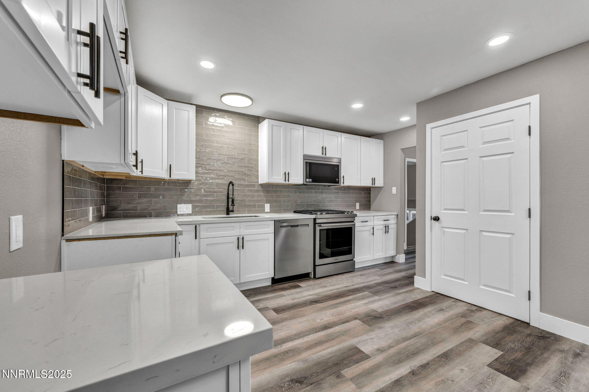 52-web-or-mls-12015-stoney-brook-dr