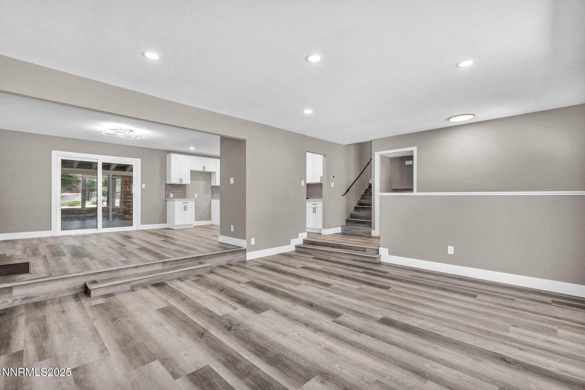 36-web-or-mls-12015-stoney-brook-dr