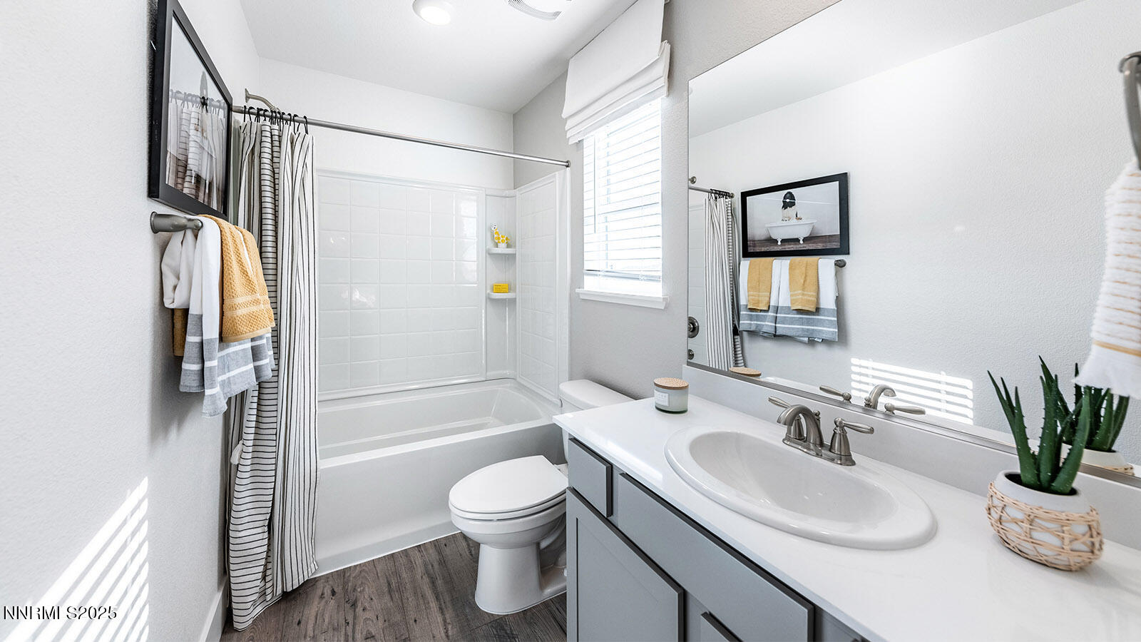 Secondary Bathroom Bedroom