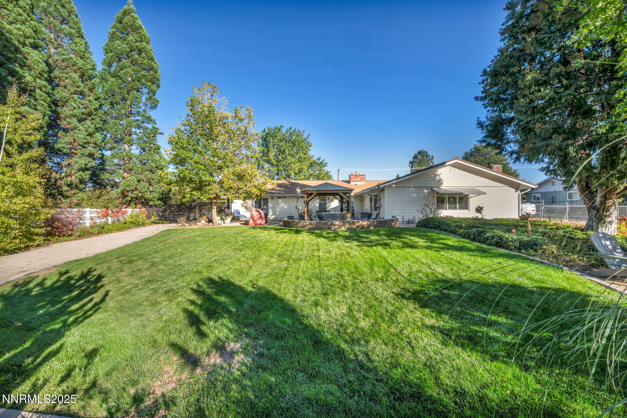 61-web-or-mls-1535-davidson-way