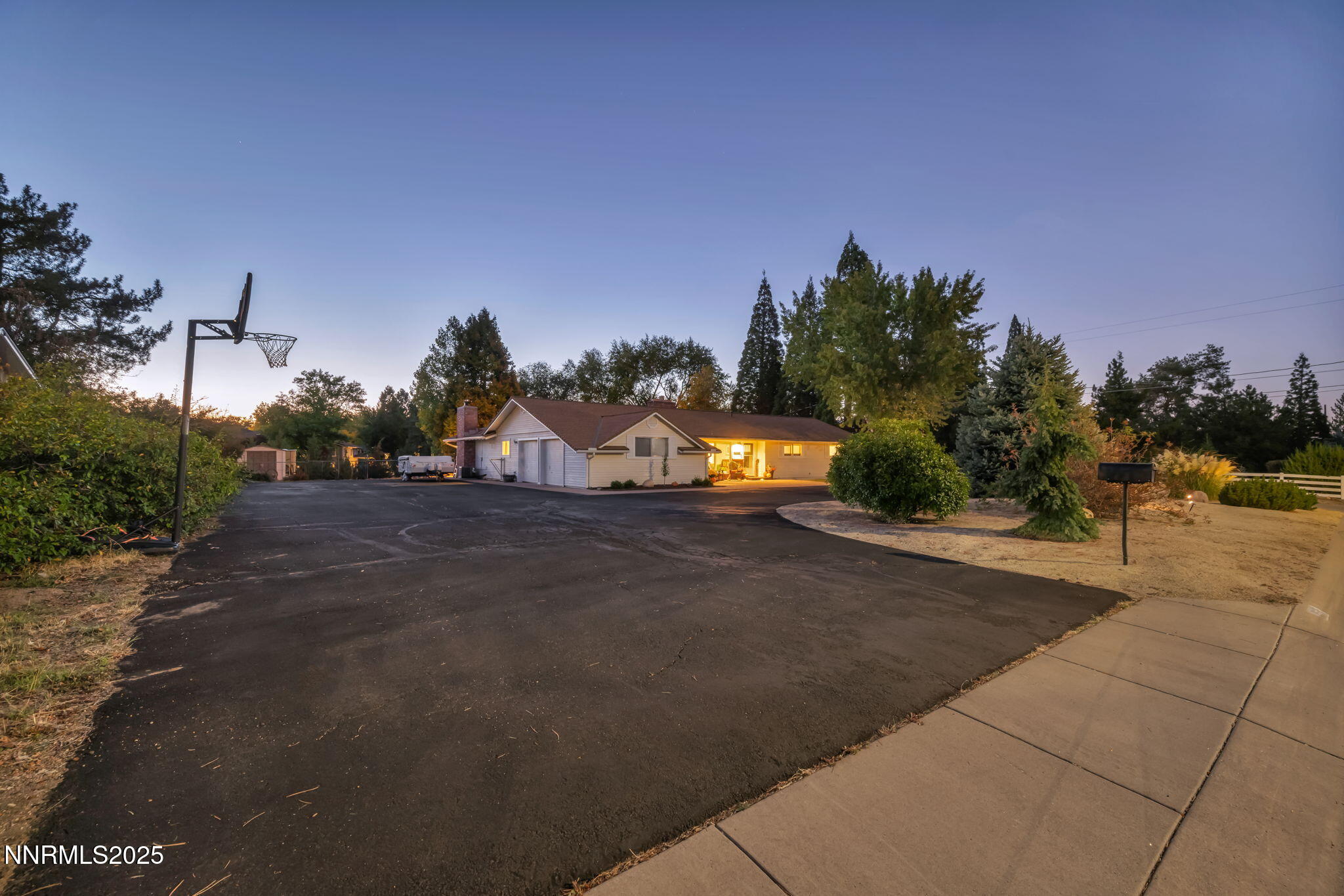 7-web-or-mls-1535-davidson-way
