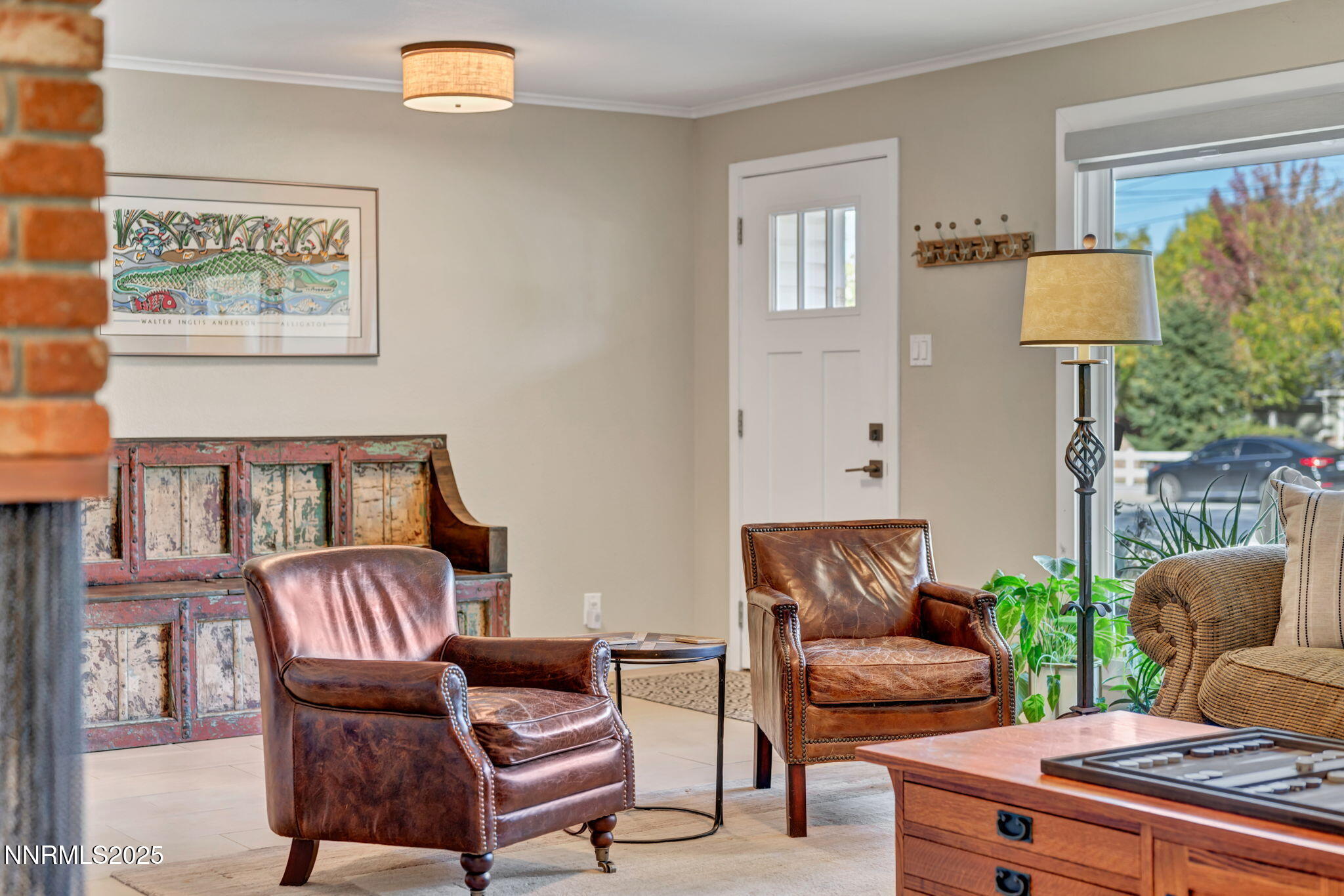 137-web-or-mls-1535-davidson-way