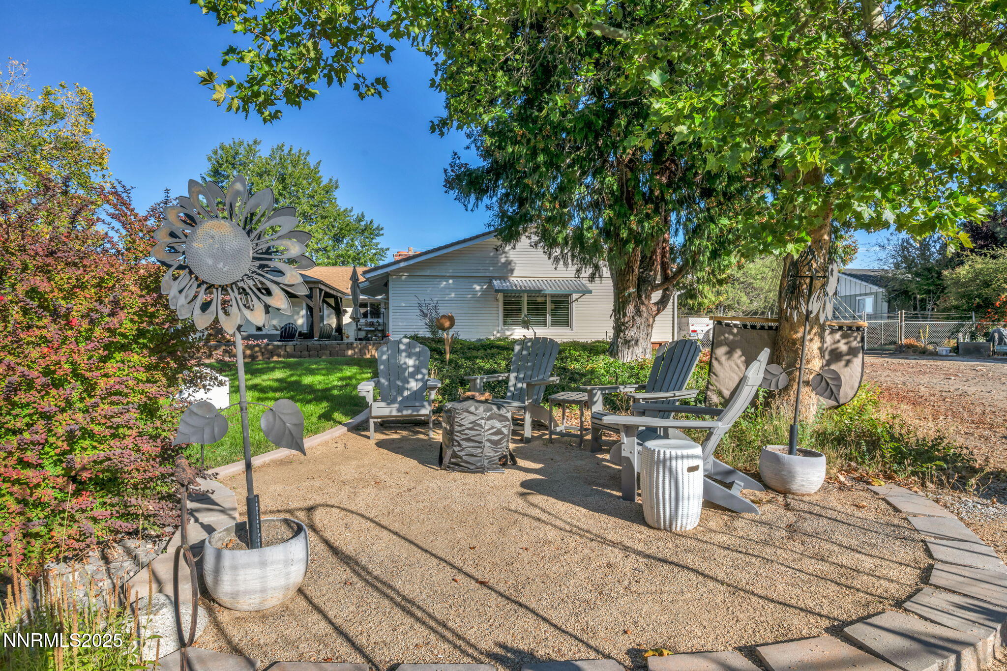 56-web-or-mls-1535-davidson-way