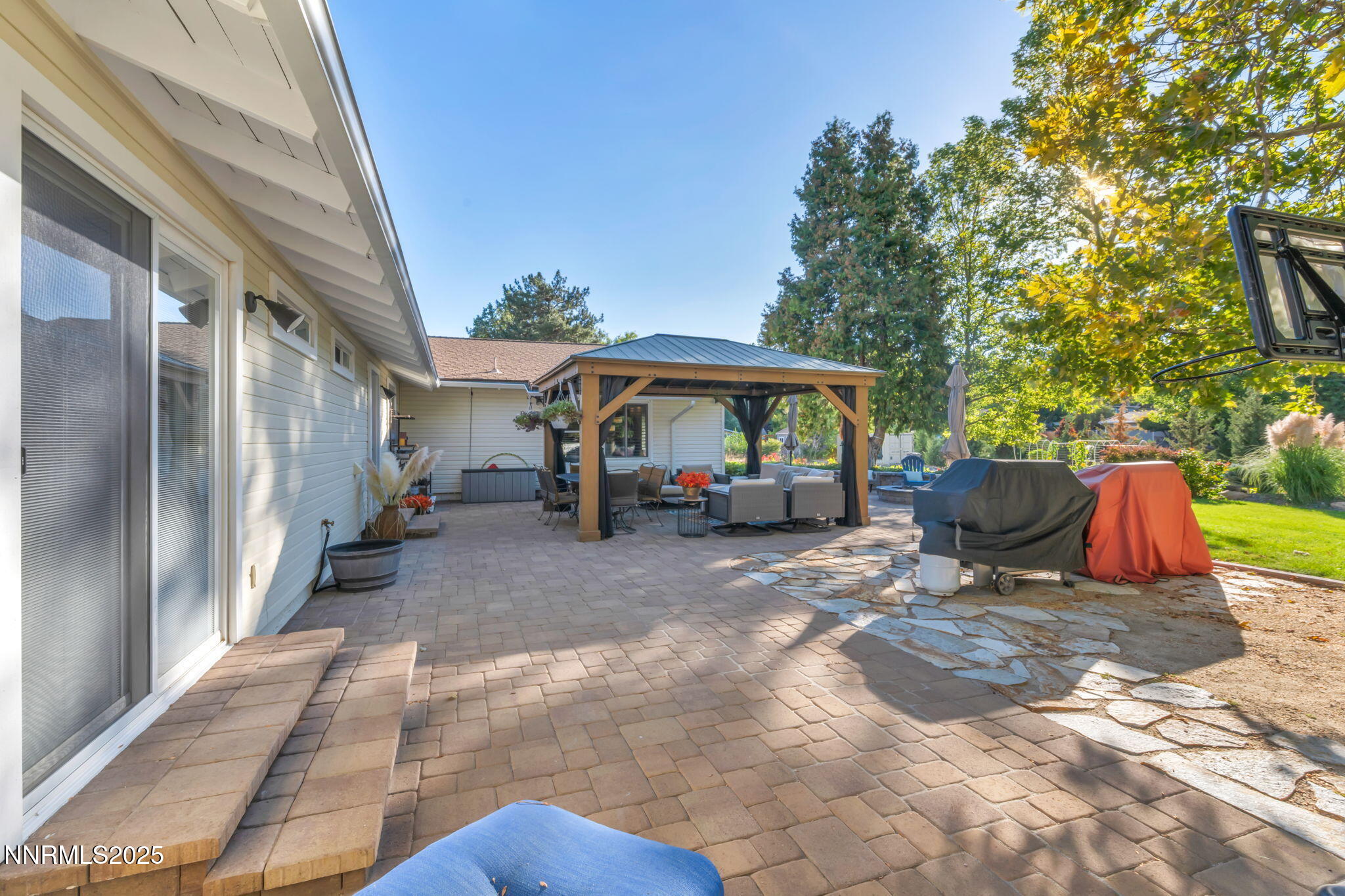 72-web-or-mls-1535-davidson-way