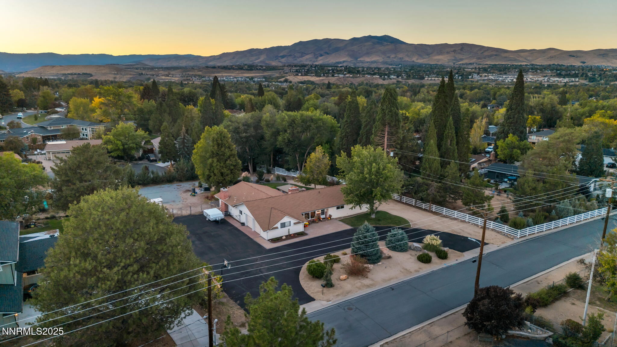 23-web-or-mls-1535-davidson-way